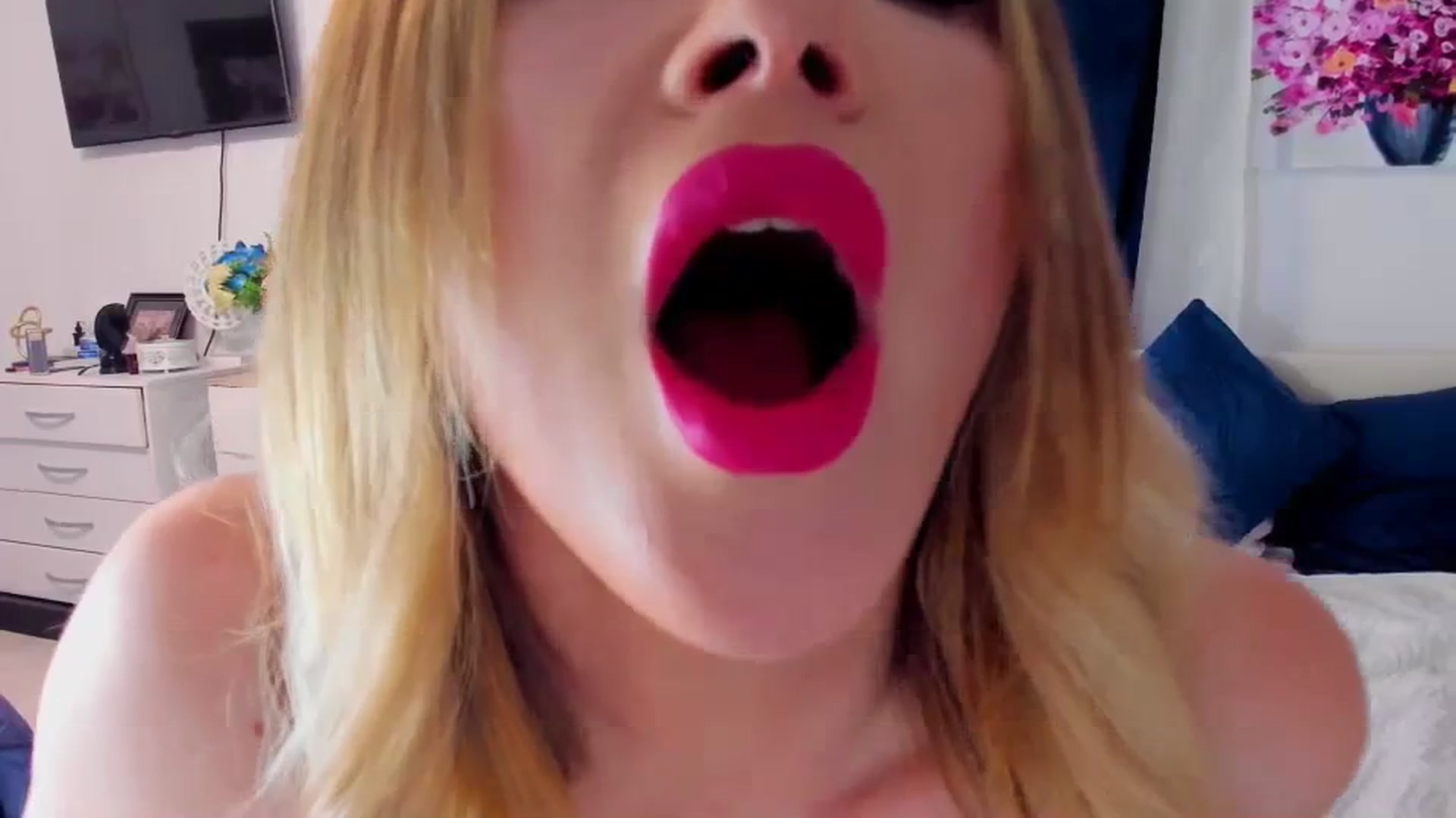 Gallery image thumbnail from Katy_KatyXX's myfreecams stream on, 03/29/2024, 02:29 image 18 of 20