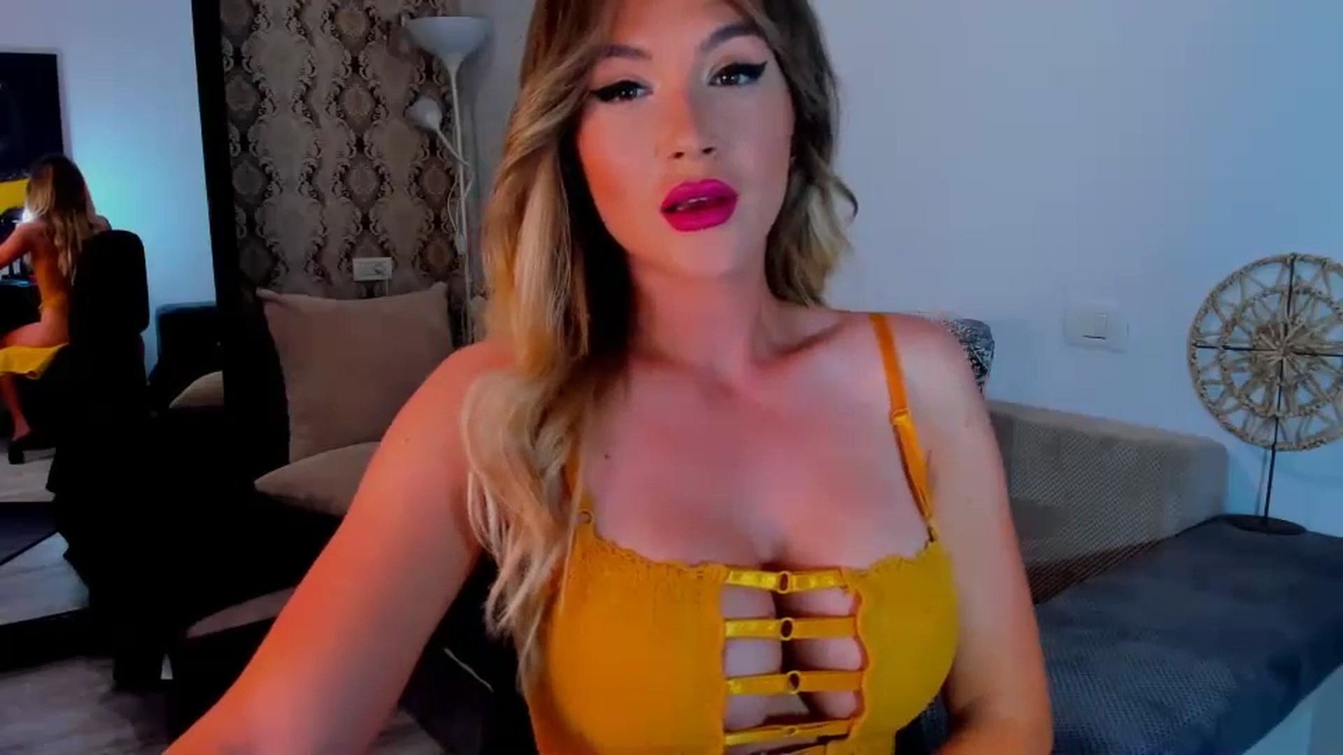 Gallery image thumbnail from Katy_KatyXX's myfreecams stream on, 05/27/2024, 01:28 image 2 of 20