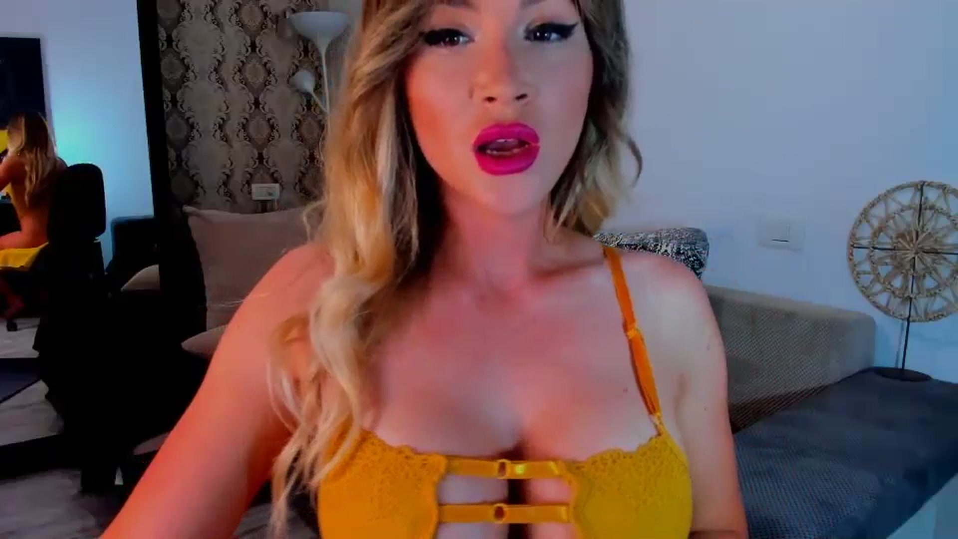 Gallery image thumbnail from Katy_KatyXX's myfreecams stream on, 05/27/2024, 01:28 image 3 of 20