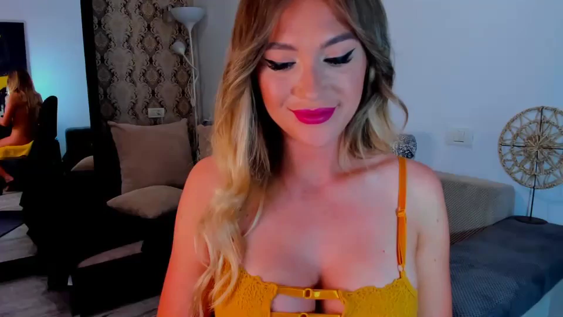 Gallery image thumbnail from Katy_KatyXX's myfreecams stream on, 05/27/2024, 01:28 image 1 of 20