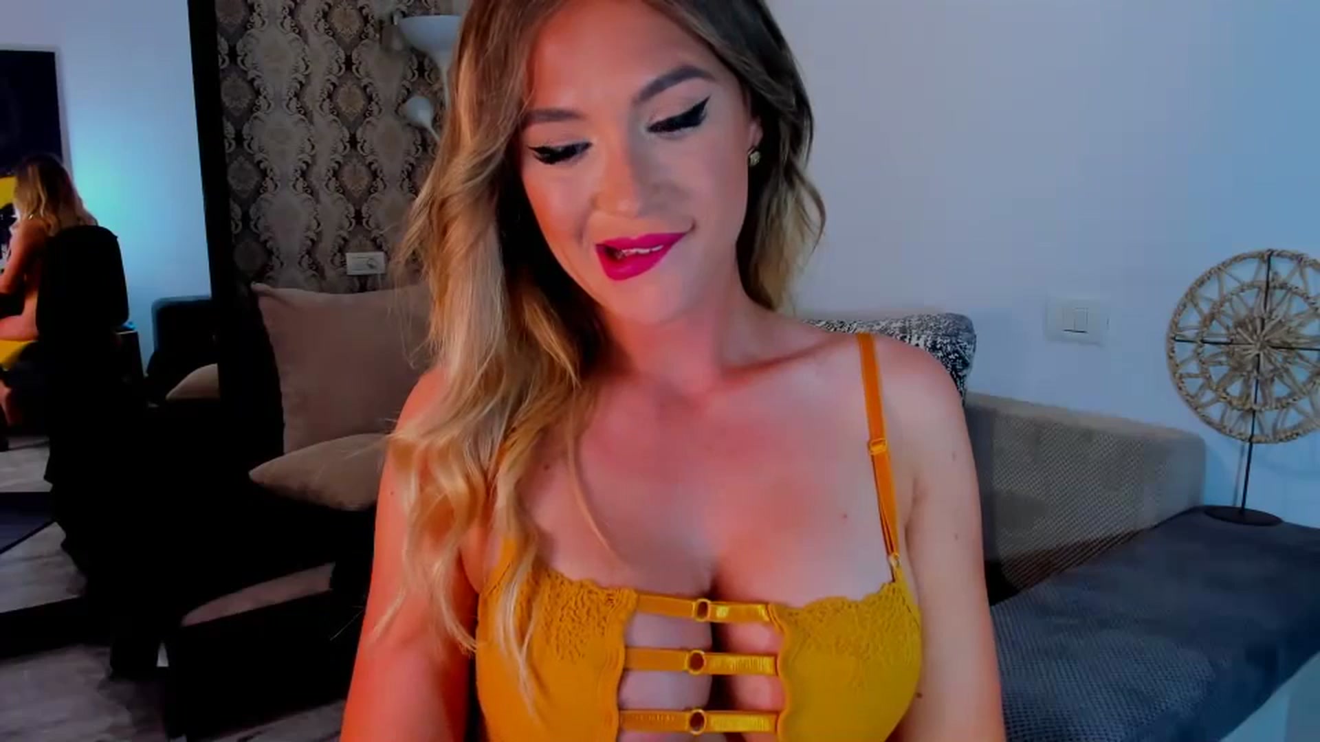 Gallery image thumbnail from Katy_KatyXX's myfreecams stream on, 05/27/2024, 01:28 image 18 of 20