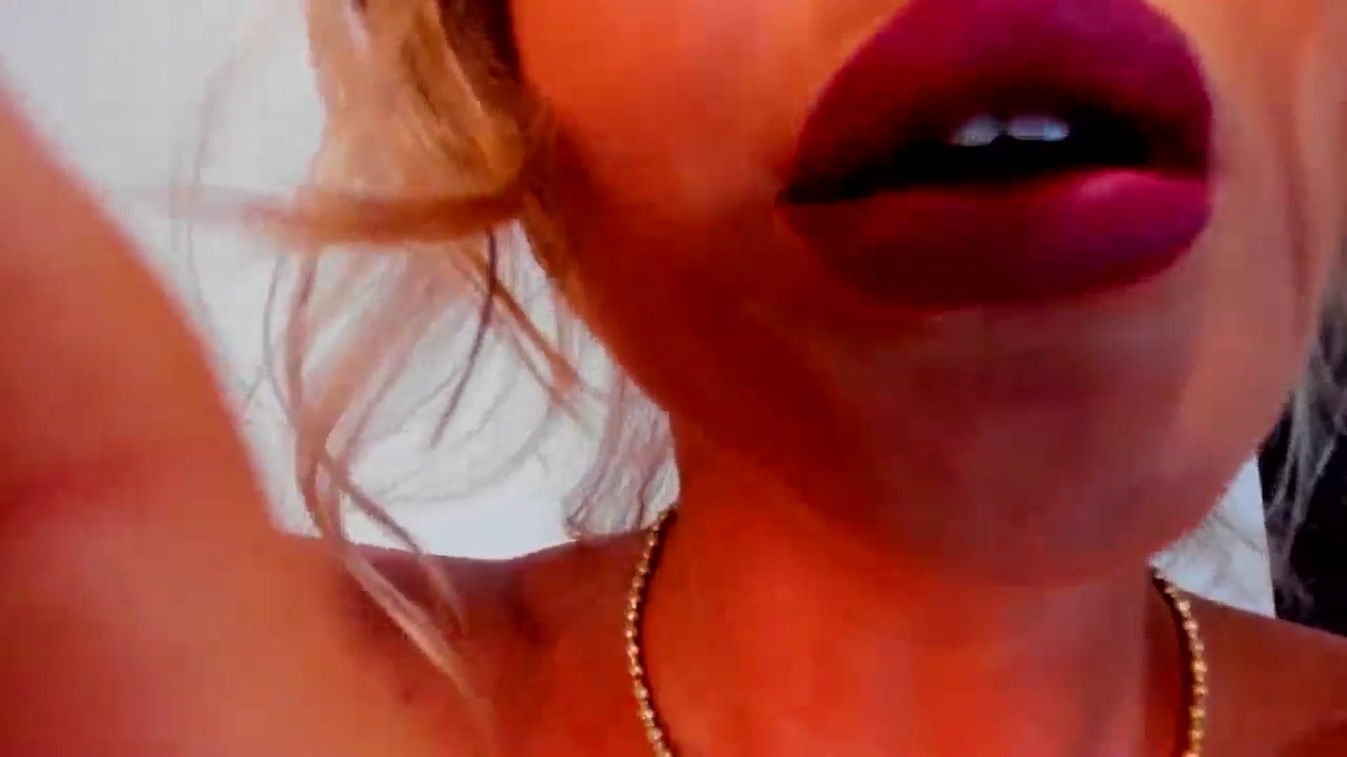 Gallery image thumbnail from Katy_KatyXX's myfreecams stream on, 08/20/2024, 01:21 image 5 of 20