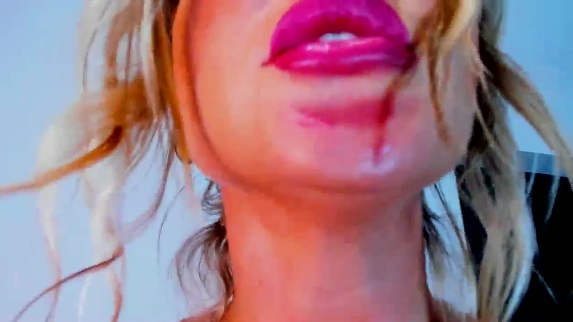 Gallery image thumbnail from Katy_KatyXX's myfreecams stream on, 08/26/2024, 01:53 image 15 of 20