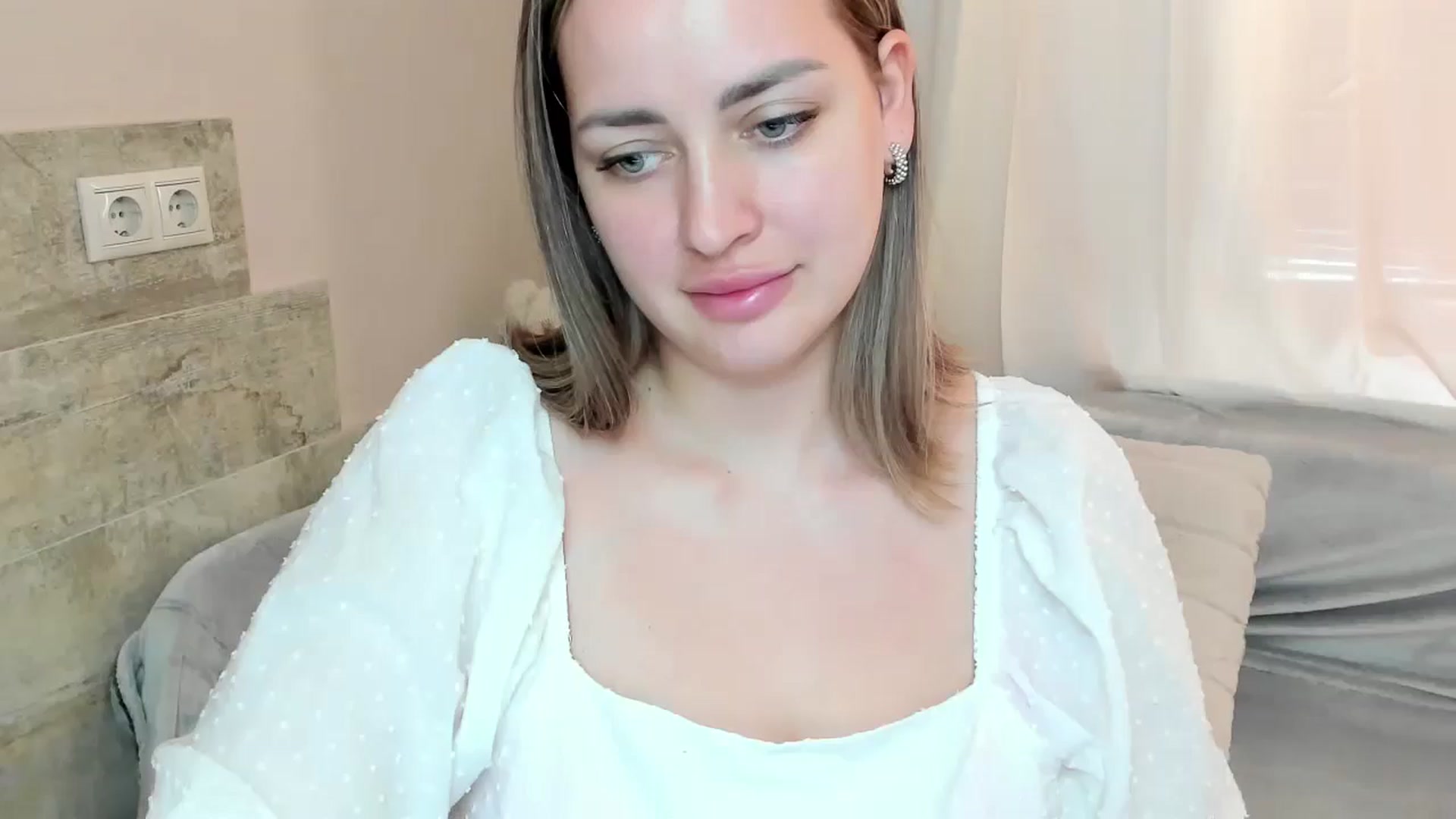 Gallery image thumbnail from Katy__Berry's myfreecams stream on, 11/02/2024, 14:45 image 4 of 20