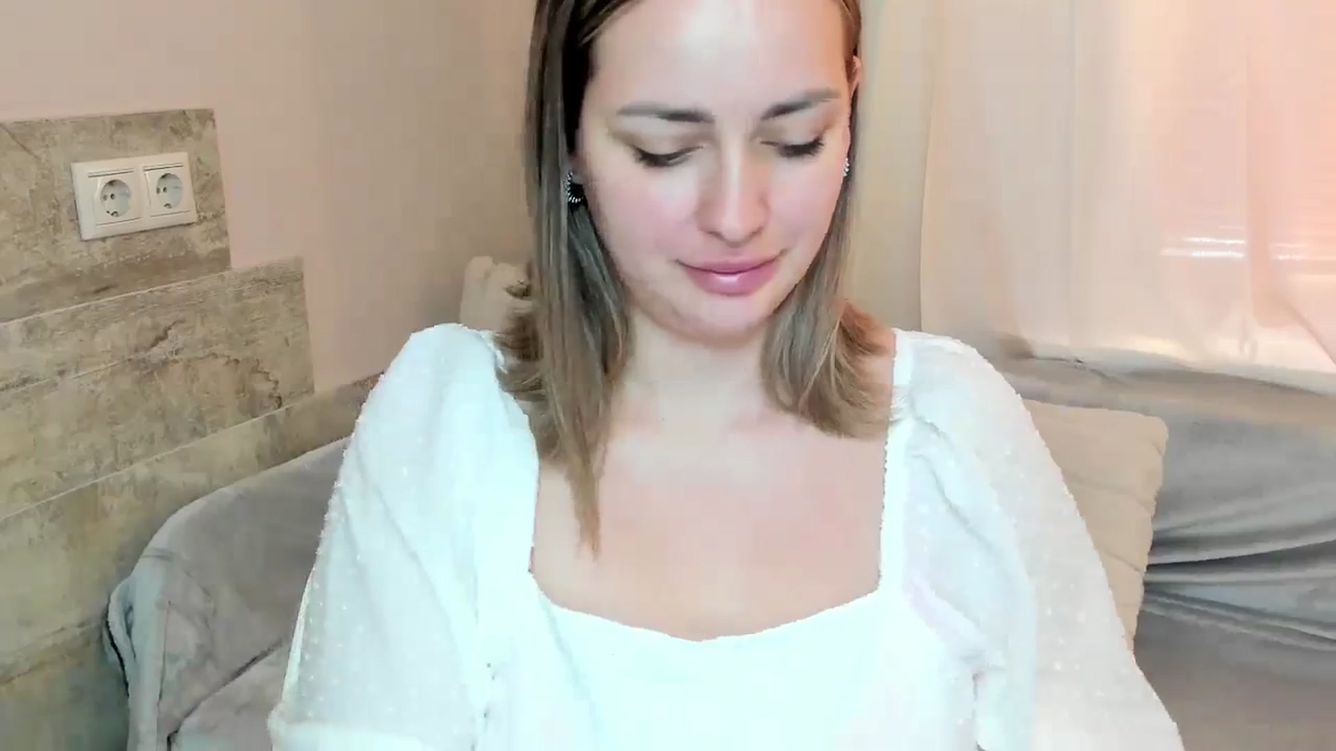 Gallery image thumbnail from Katy__Berry's myfreecams stream on, 11/02/2024, 14:45 image 10 of 20