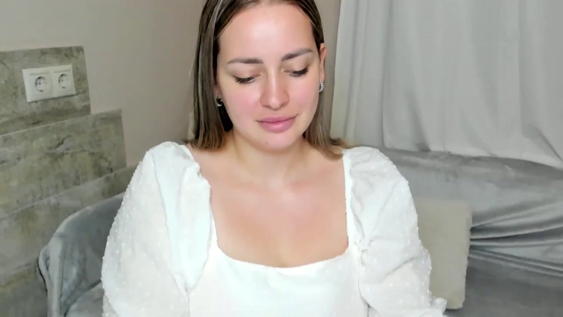 Gallery image thumbnail from Katy__Berry's myfreecams stream on, 11/02/2024, 15:51 image 12 of 20