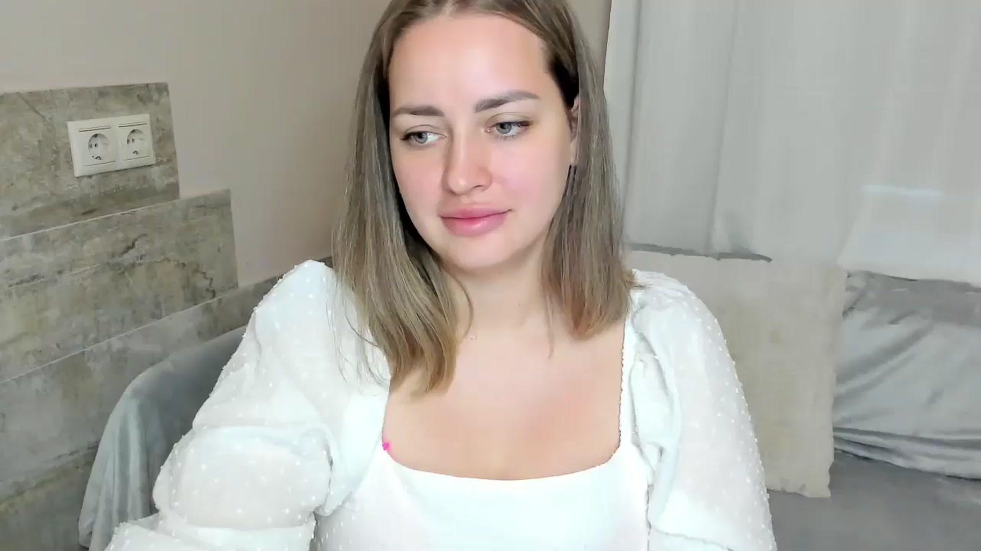 Gallery image thumbnail from Katy__Berry's myfreecams stream on, 11/03/2024, 14:55 image 11 of 20