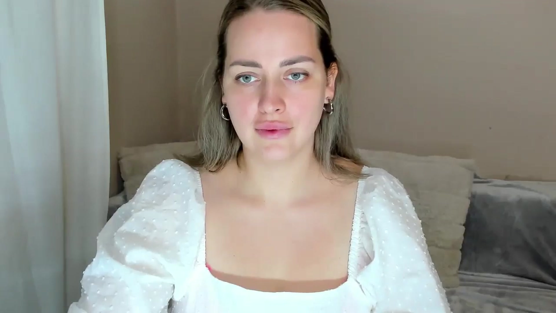 Gallery image thumbnail from Katy__Berry's myfreecams stream on, 11/08/2024, 12:53 image 2 of 20