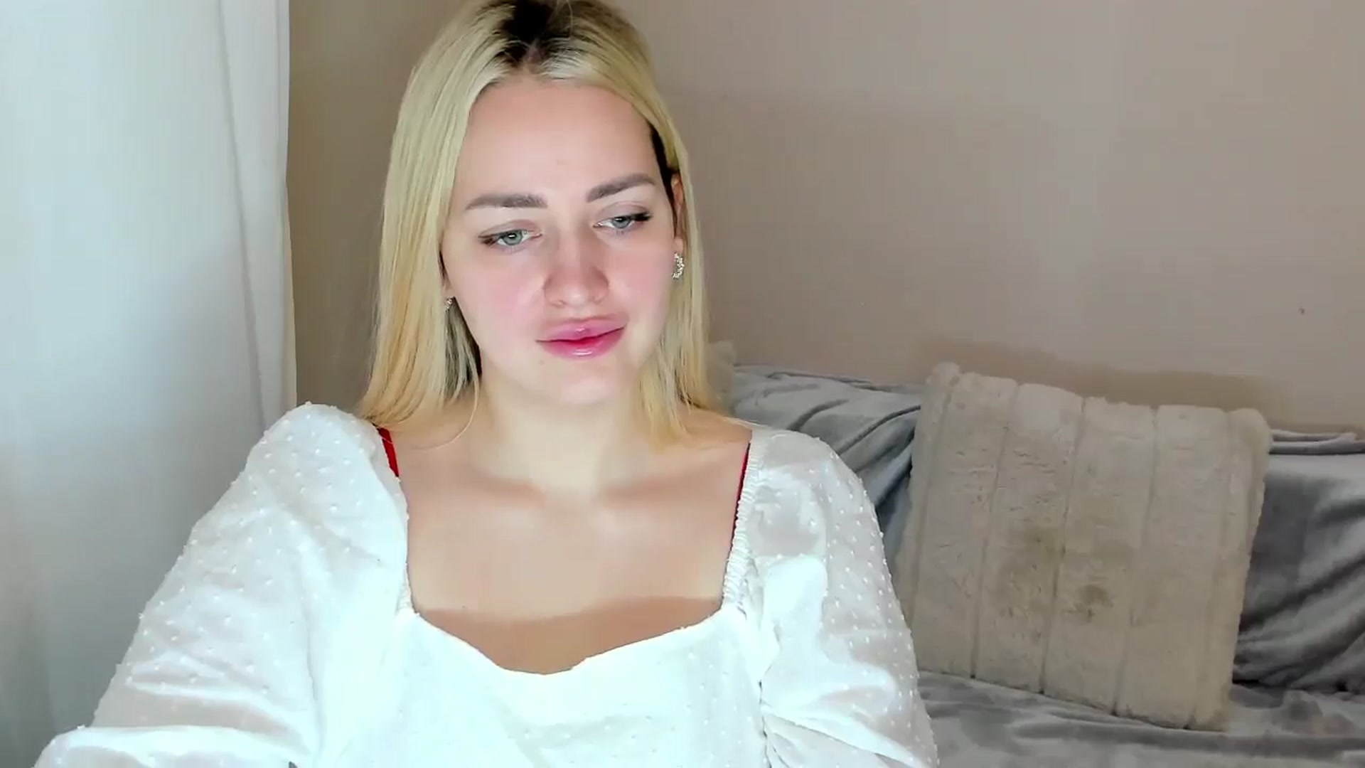 Gallery image thumbnail from Katy__Berry's myfreecams stream on, 01/19/2025, 09:45 image 19 of 20