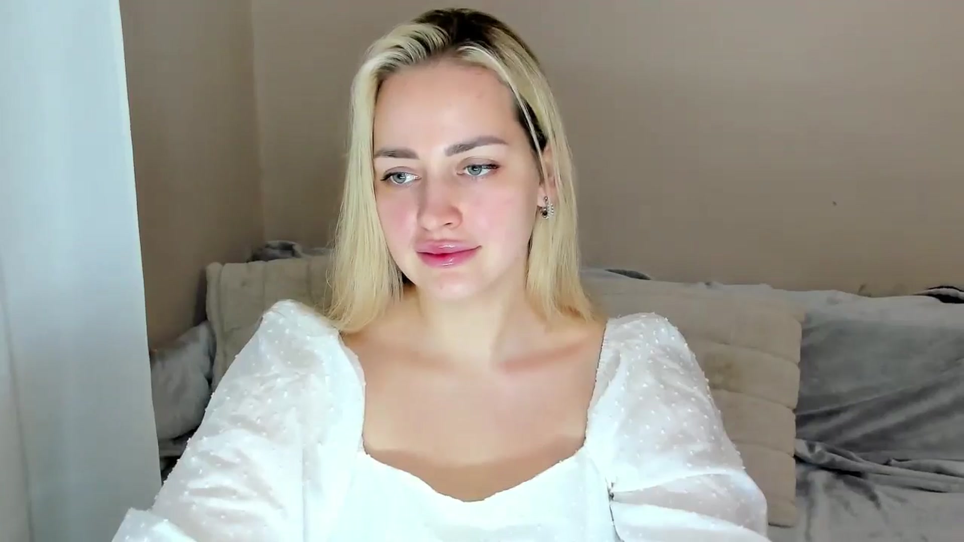 Gallery image thumbnail from Katy__Berry's myfreecams stream on, 01/26/2025, 14:06 image 11 of 20
