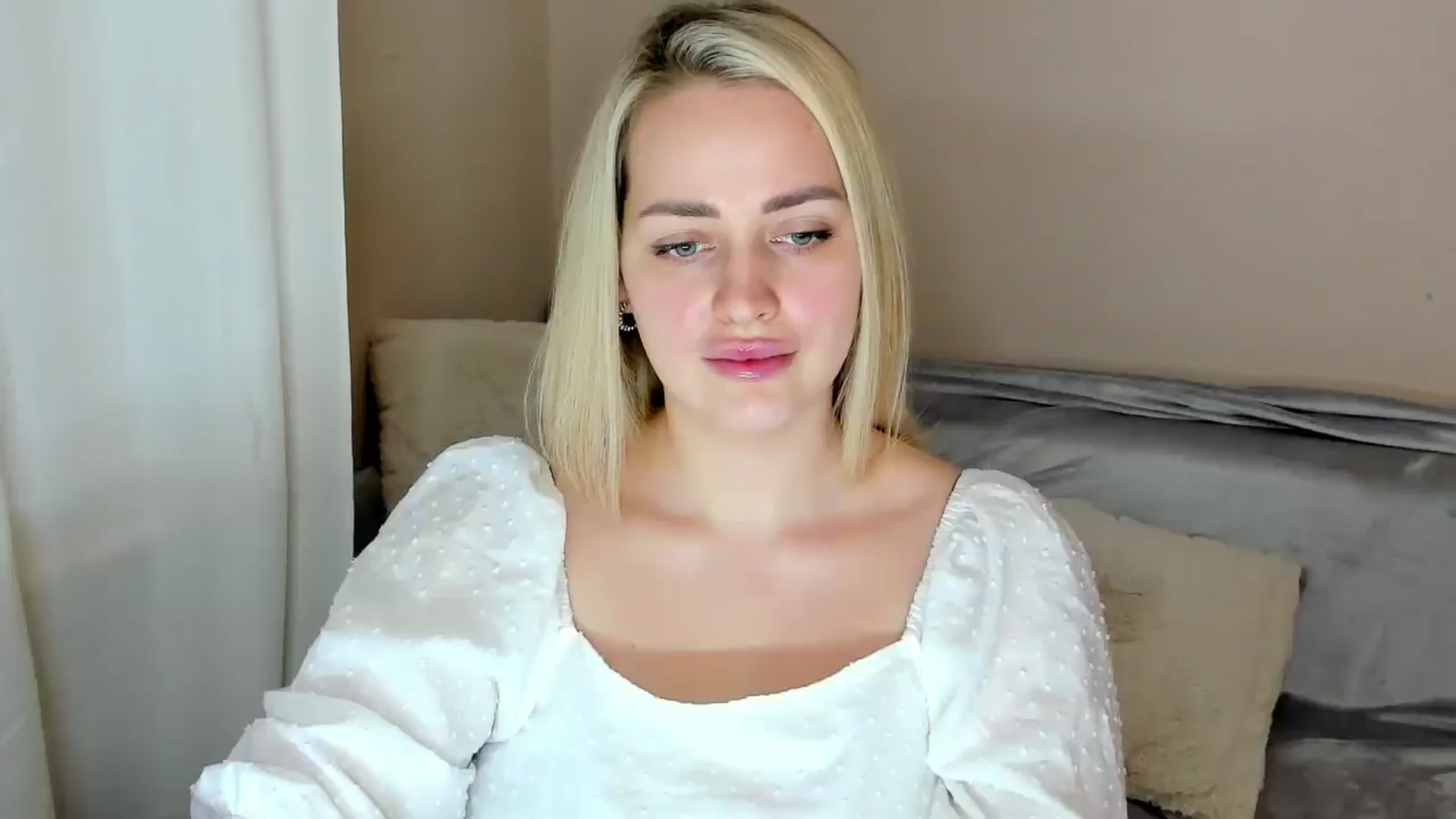 Gallery image thumbnail from Katy__Berry's myfreecams stream on, 01/30/2025, 15:57 image 2 of 20