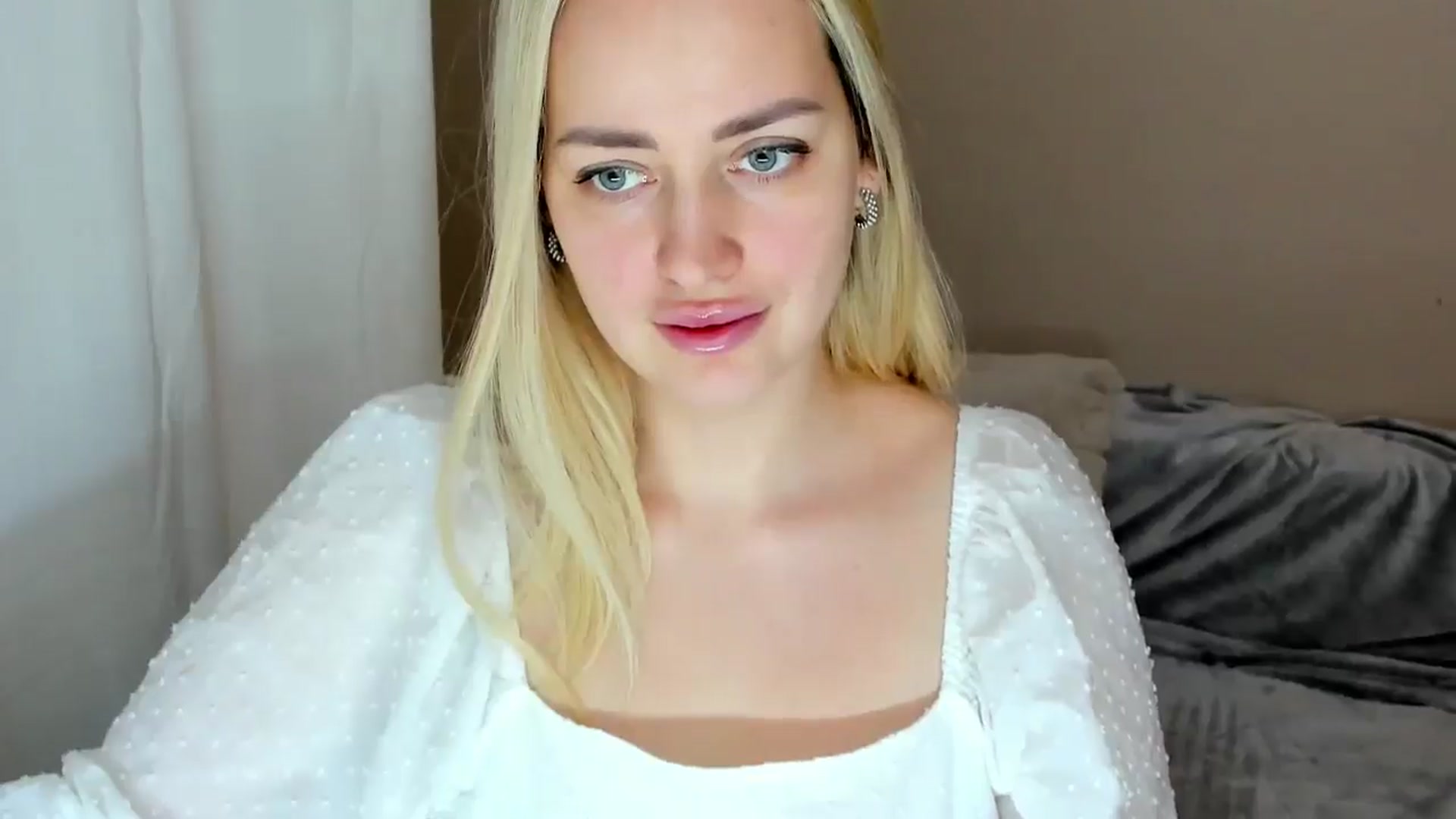 Gallery image thumbnail from Katy__Berry's myfreecams stream on, 02/02/2025, 13:20 image 19 of 20