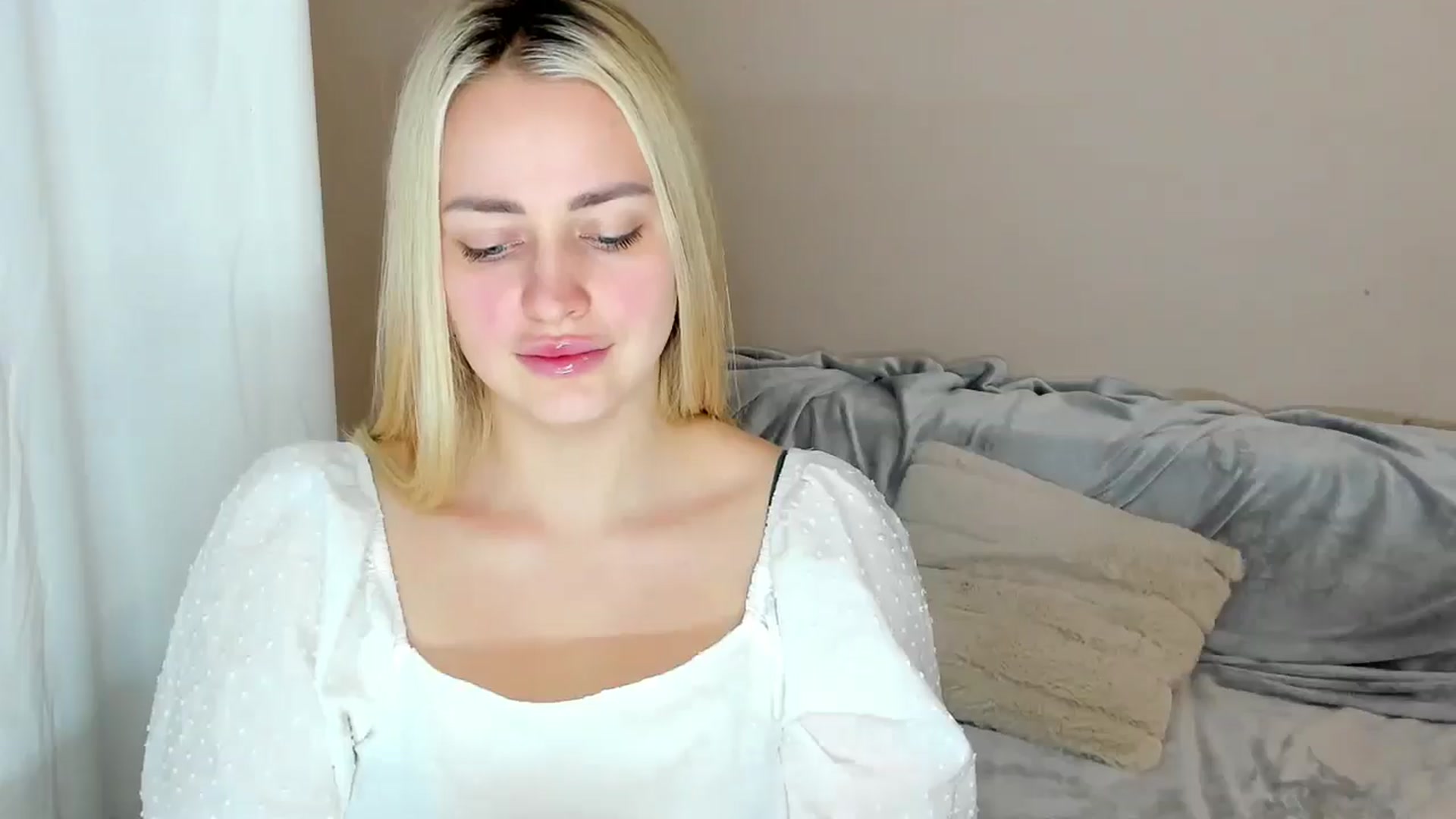 Gallery image thumbnail from Katy__Berry's myfreecams stream on, 02/02/2025, 14:56 image 3 of 20