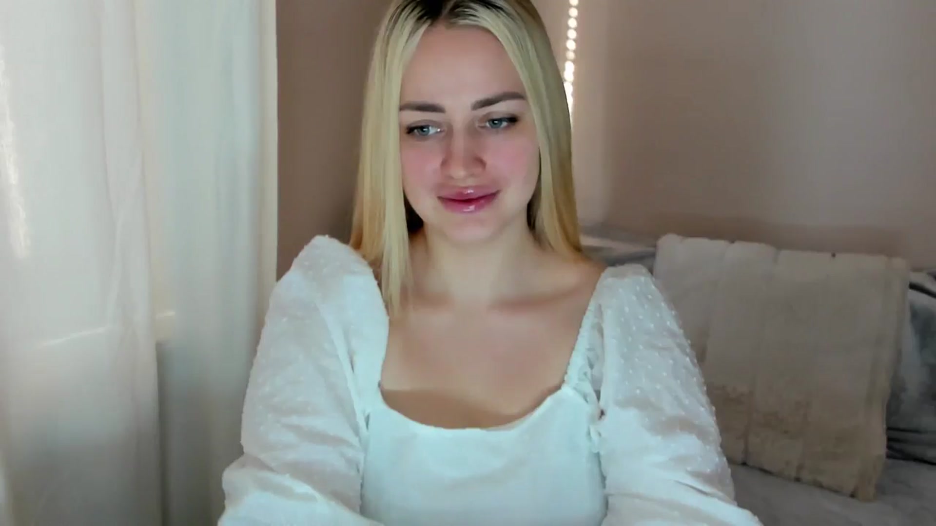 Gallery image thumbnail from Katy__Berry's myfreecams stream on, 02/09/2025, 12:49 image 15 of 20
