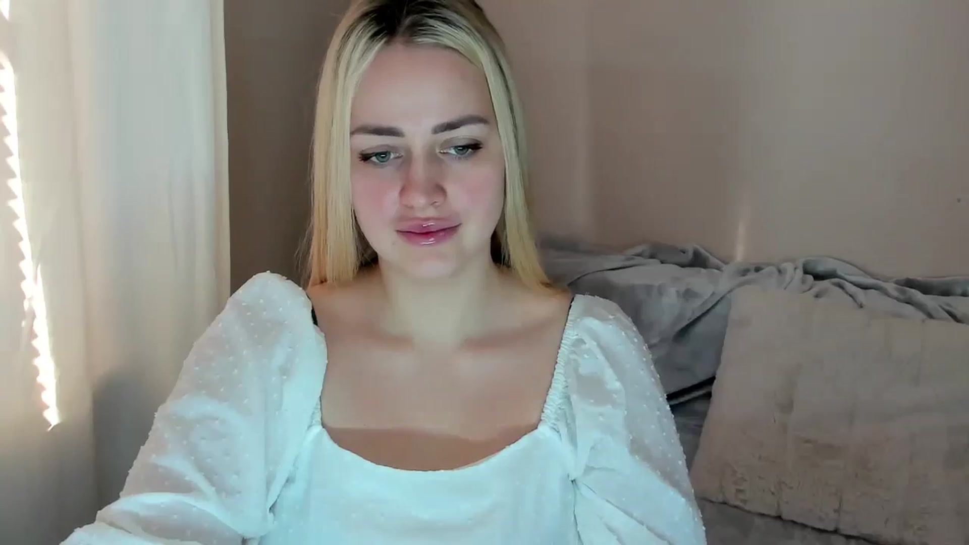 Gallery image thumbnail from Katy__Berry's myfreecams stream on, 02/09/2025, 15:11 image 4 of 20
