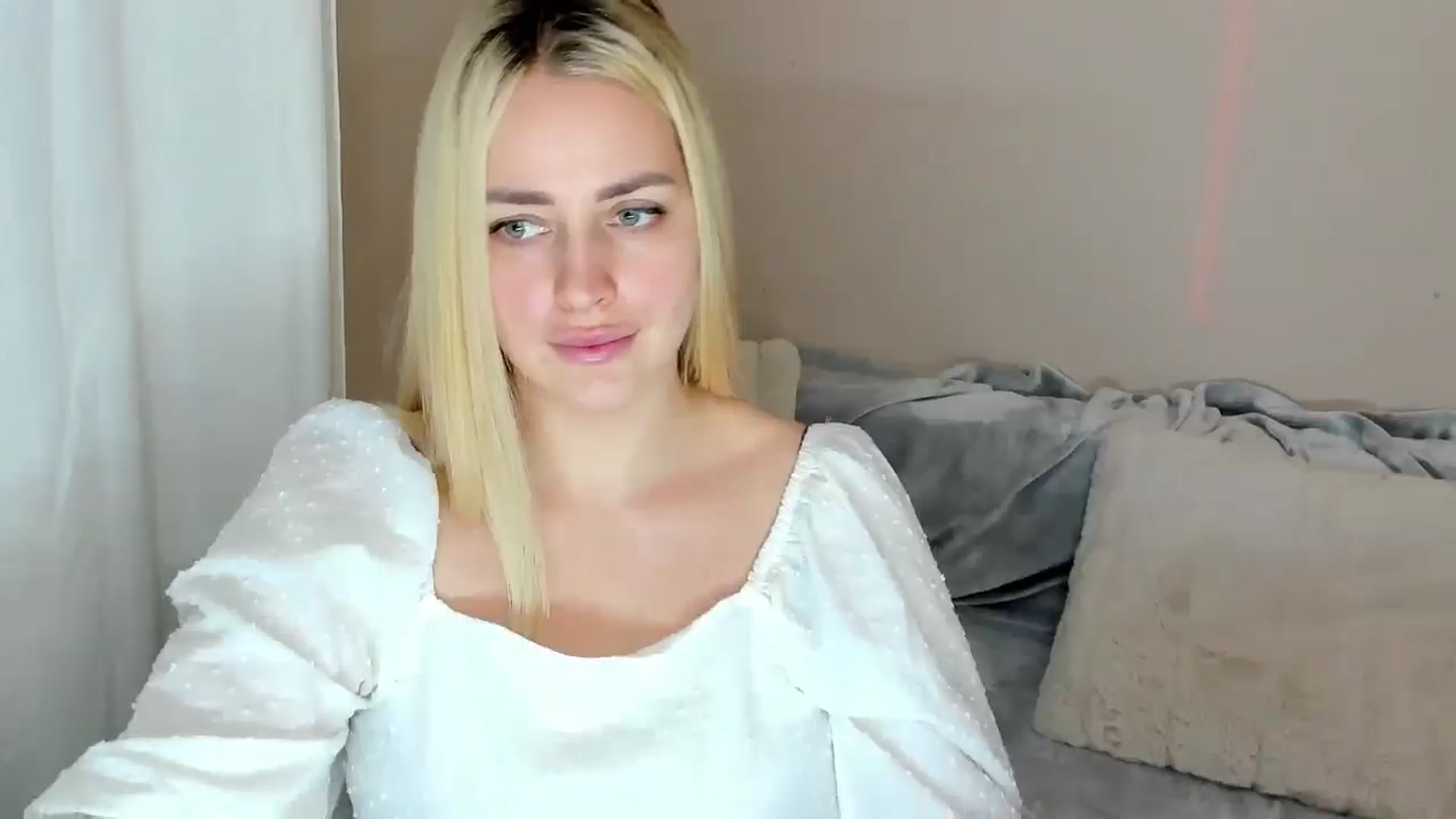 Gallery image thumbnail from Katy__Berry's myfreecams stream on, 02/09/2025, 15:11 image 18 of 20