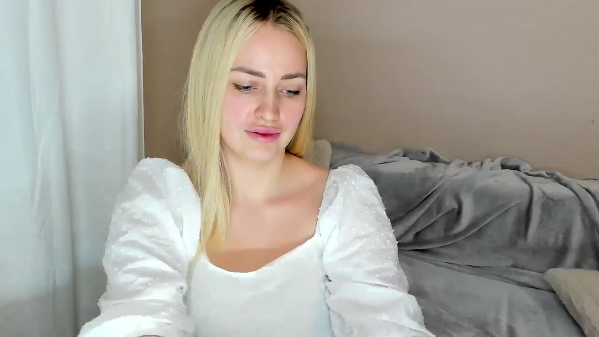 Gallery image thumbnail from Katy__Berry's myfreecams stream on, 02/09/2025, 16:10 image 18 of 20