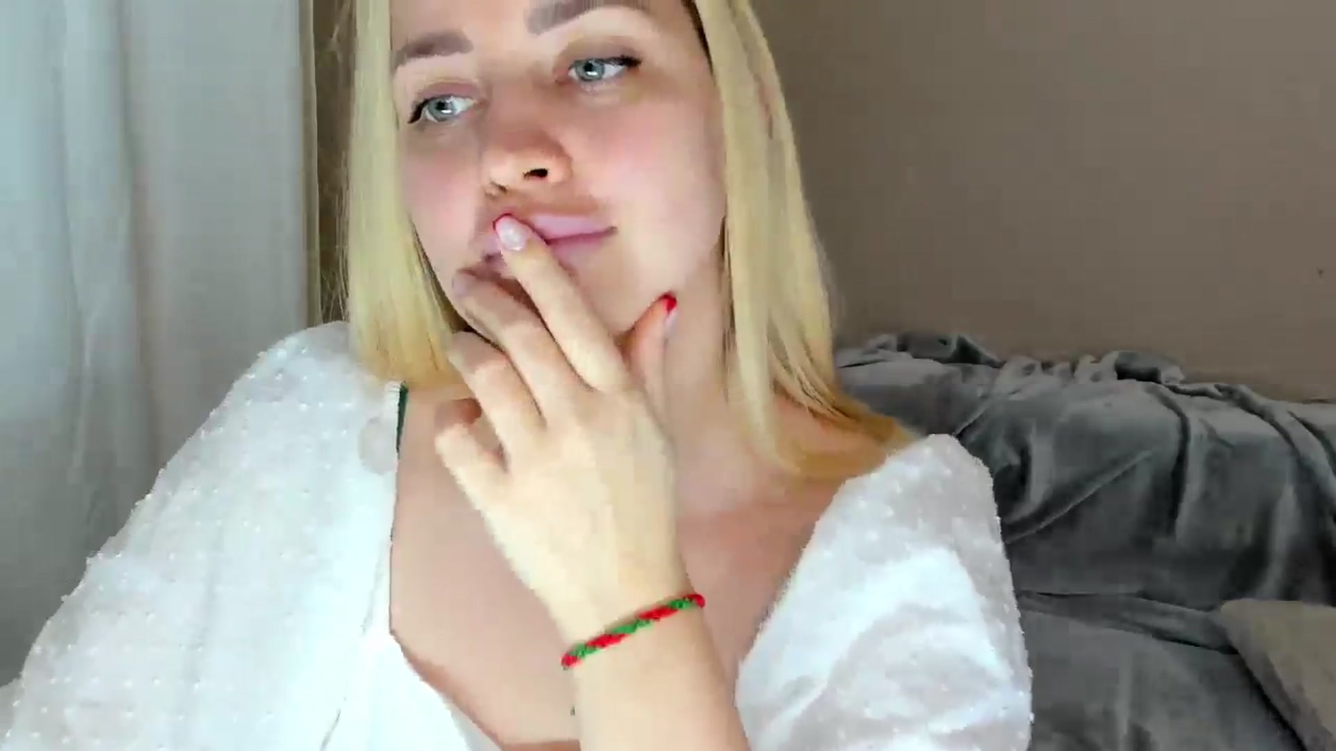 Gallery image thumbnail from Katy__Berry's myfreecams stream on, 02/09/2025, 16:10 image 6 of 20