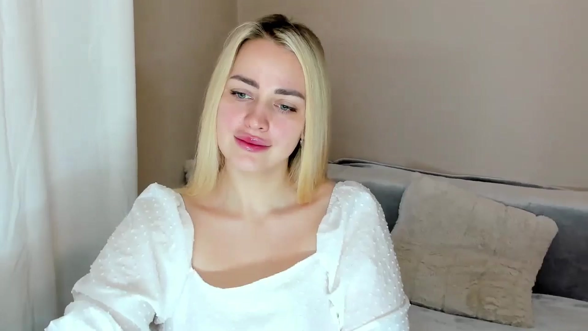 Gallery image thumbnail from Katy__Berry's myfreecams stream on, 02/14/2025, 13:13 image 2 of 20