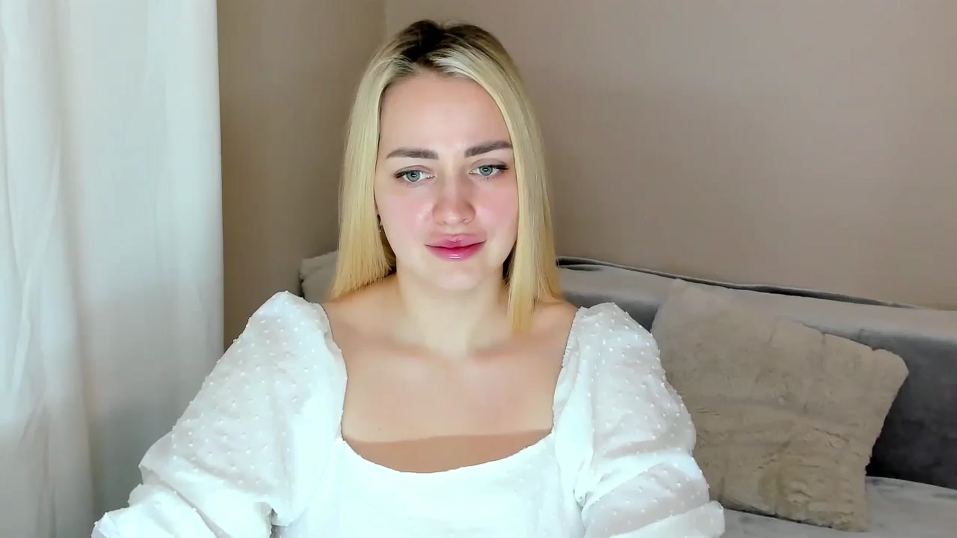 Gallery image thumbnail from Katy__Berry's myfreecams stream on, 02/14/2025, 13:13 image 3 of 20
