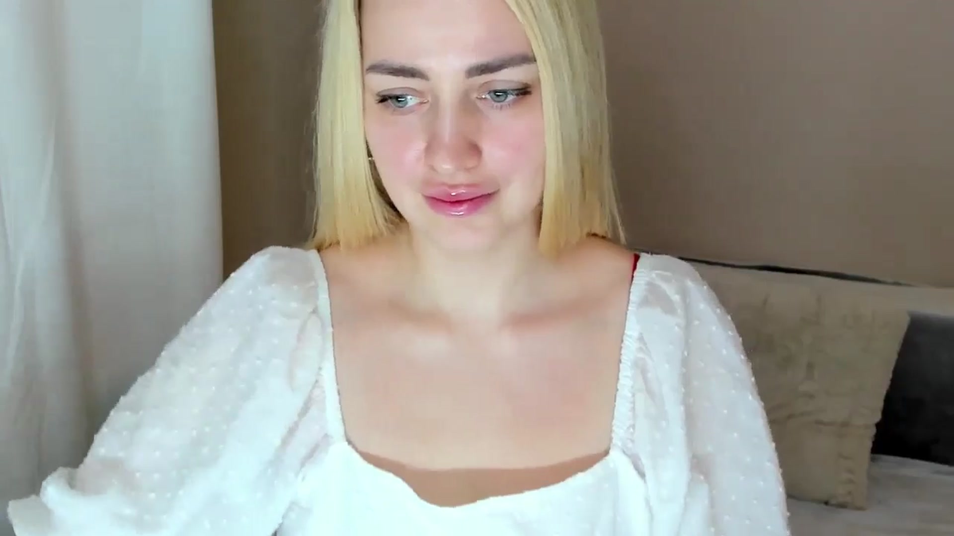 Gallery image thumbnail from Katy__Berry's myfreecams stream on, 02/14/2025, 13:13 image 11 of 20