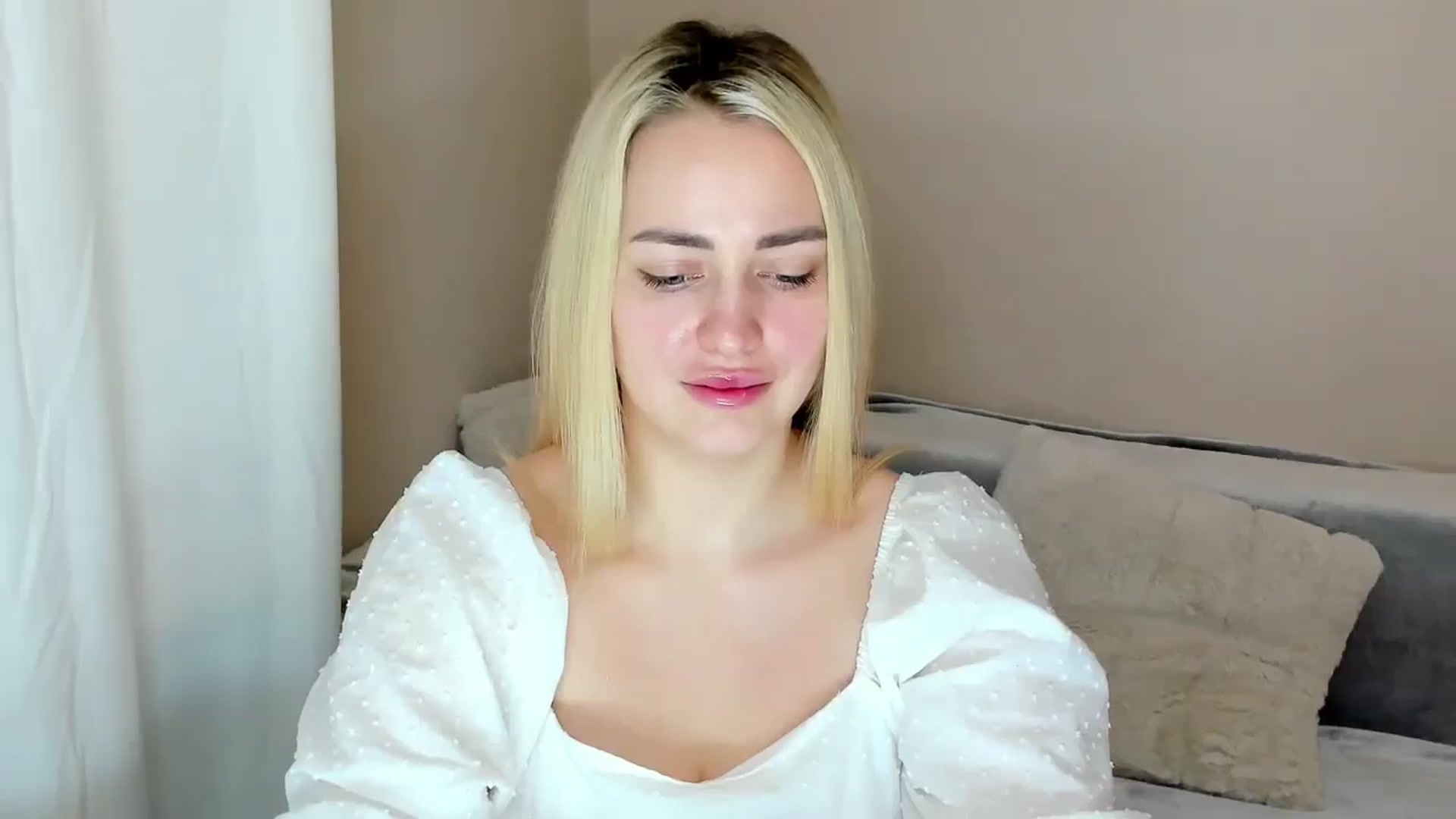Gallery image thumbnail from Katy__Berry's myfreecams stream on, 02/14/2025, 13:13 image 4 of 20