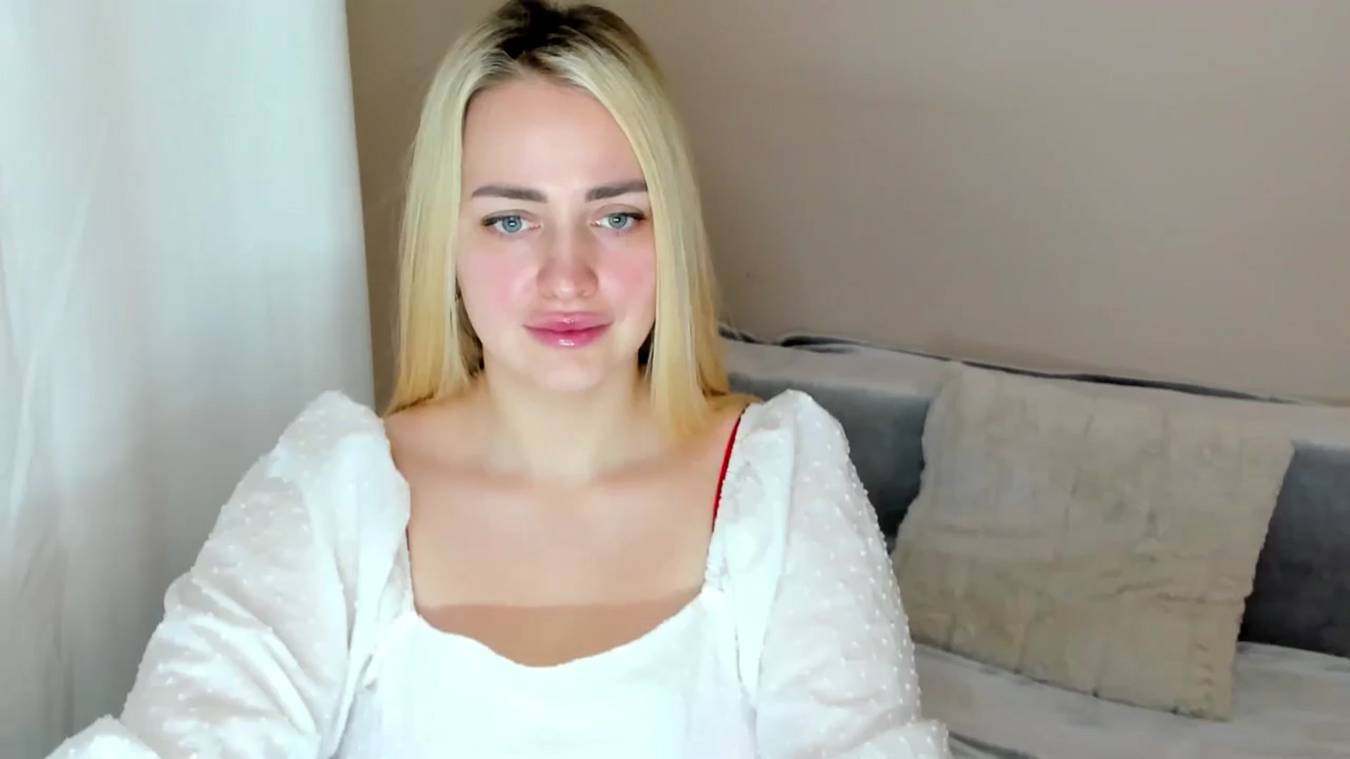 Gallery image thumbnail from Katy__Berry's myfreecams stream on, 02/14/2025, 13:13 image 15 of 20