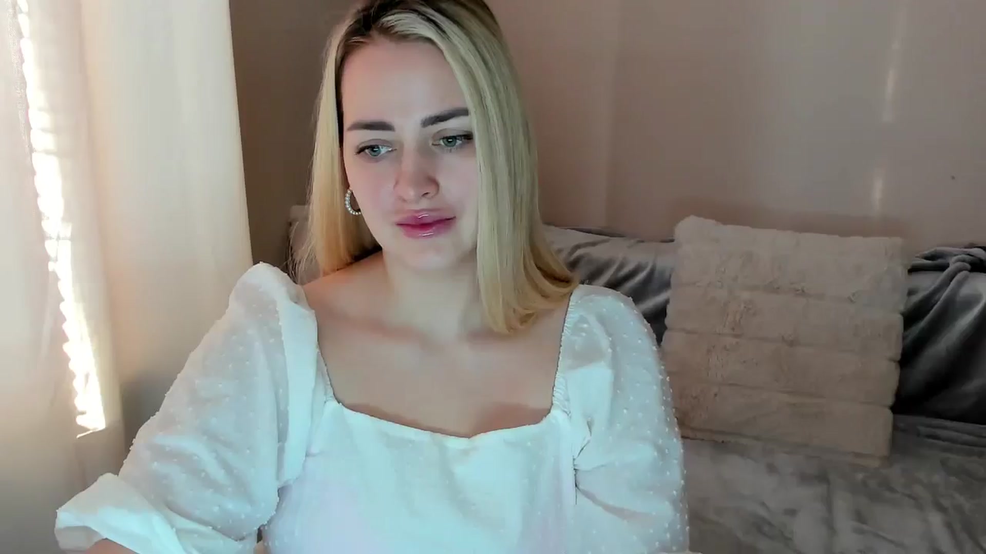 Gallery image thumbnail from Katy__Berry's myfreecams stream on, 02/15/2025, 14:01 image 20 of 20