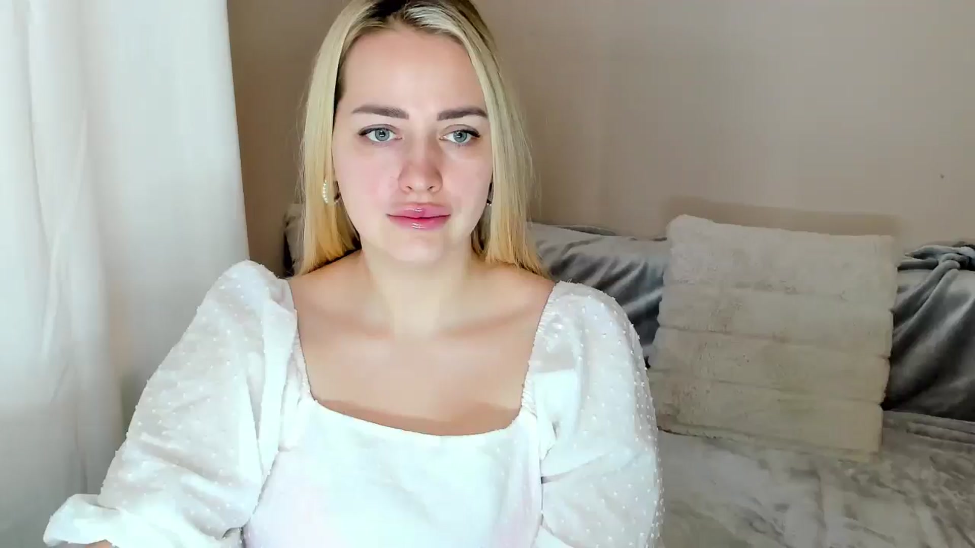 Gallery image thumbnail from Katy__Berry's myfreecams stream on, 02/15/2025, 14:01 image 3 of 20