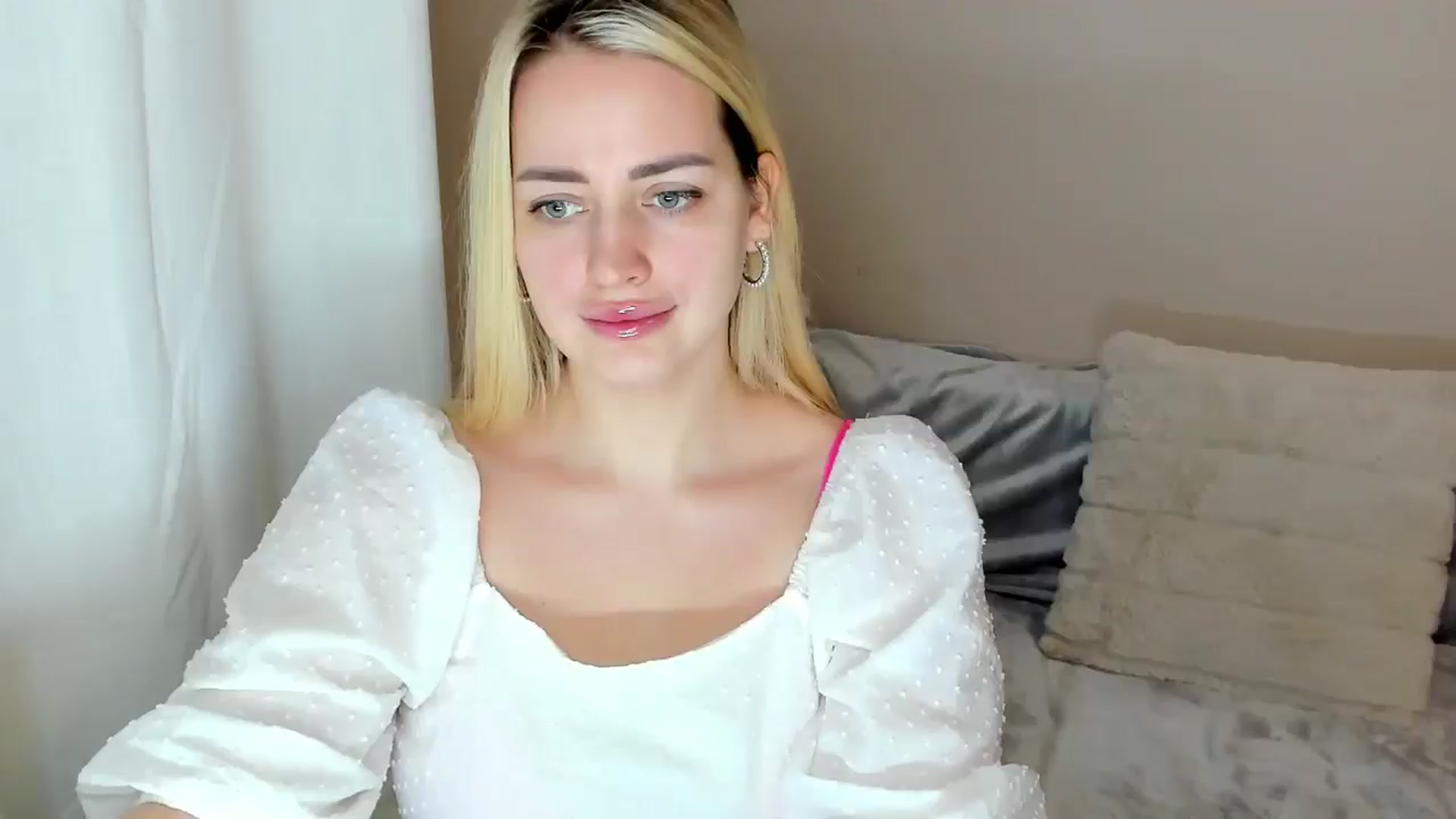 Gallery image thumbnail from Katy__Berry's myfreecams stream on, 02/15/2025, 14:52 image 20 of 20