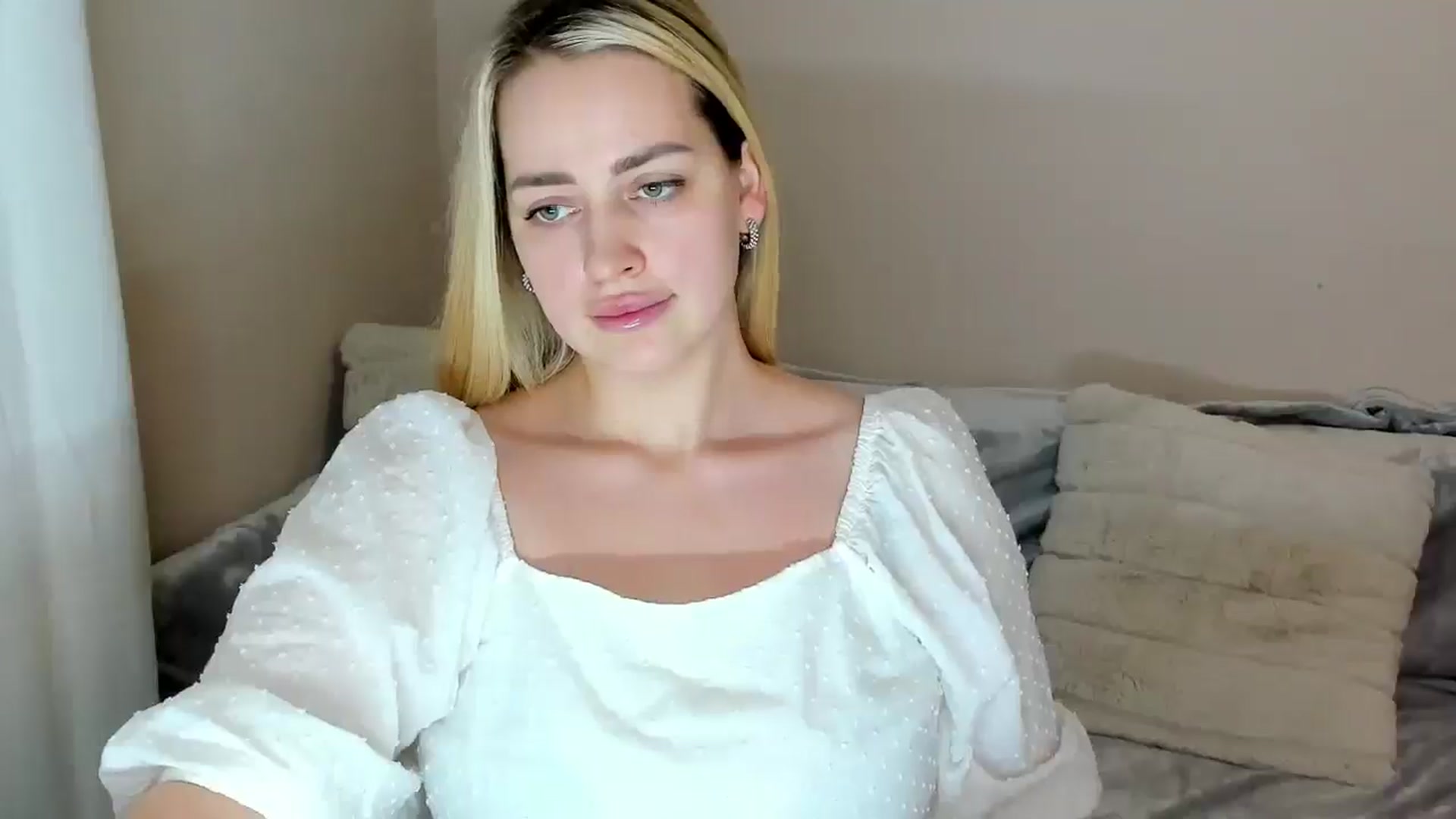 Gallery image thumbnail from Katy__Berry's myfreecams stream on, 02/16/2025, 15:44 image 11 of 20