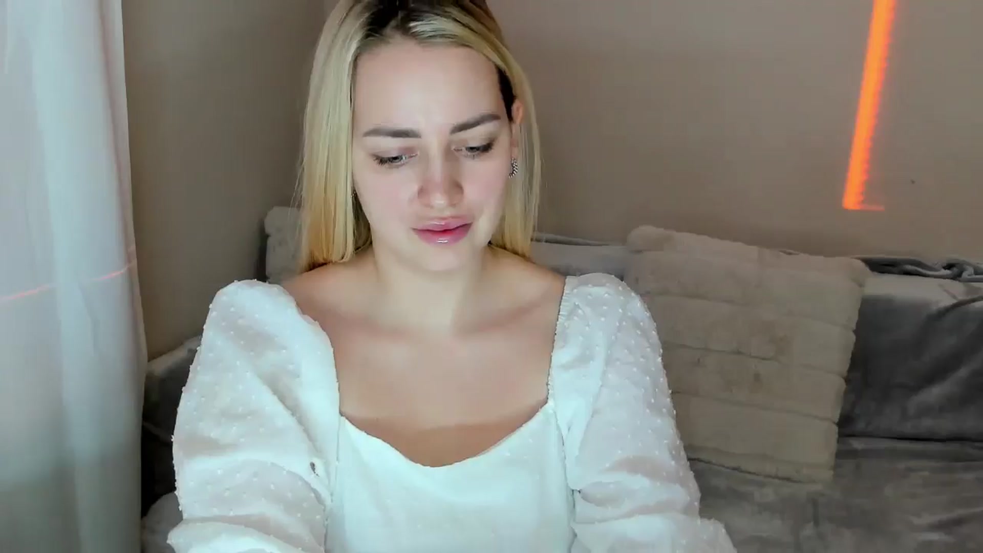 Gallery image thumbnail from Katy__Berry's myfreecams stream on, 02/16/2025, 15:44 image 2 of 20