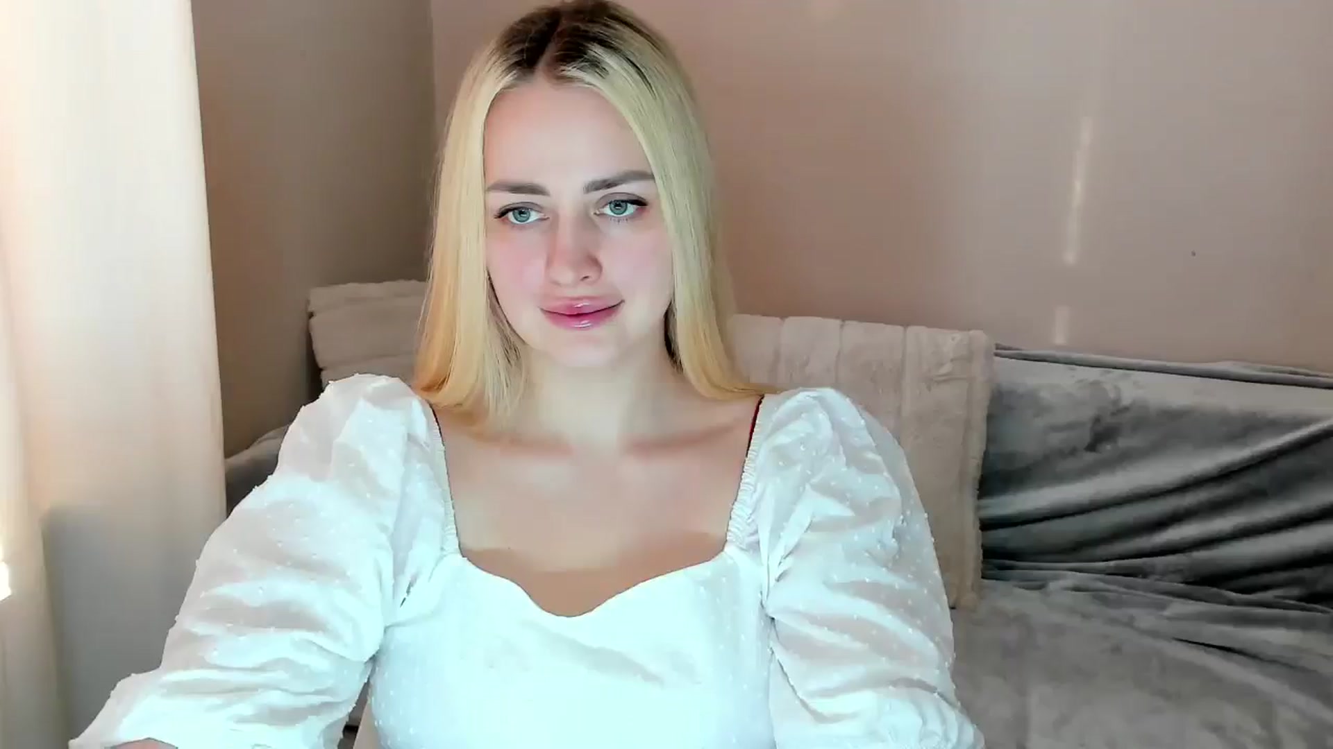 Gallery image thumbnail from Katy__Berry's myfreecams stream on, 02/22/2025, 14:47 image 8 of 20