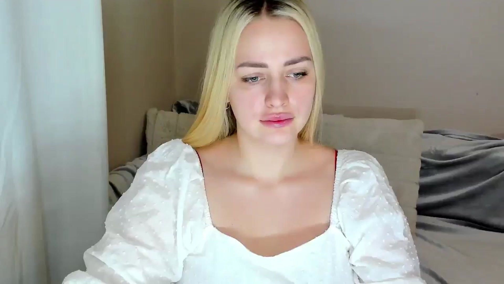 Gallery image thumbnail from Katy__Berry's myfreecams stream on, 02/23/2025, 15:36 image 17 of 20