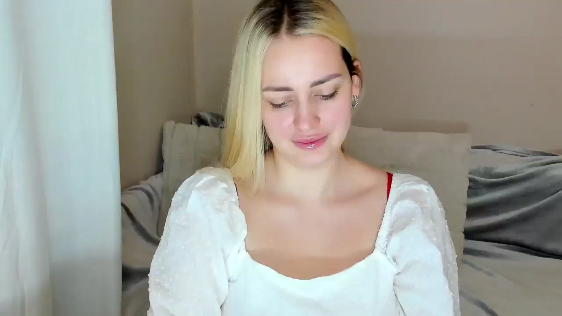 Gallery image thumbnail from Katy__Berry's myfreecams stream on, 02/23/2025, 15:36 image 3 of 20