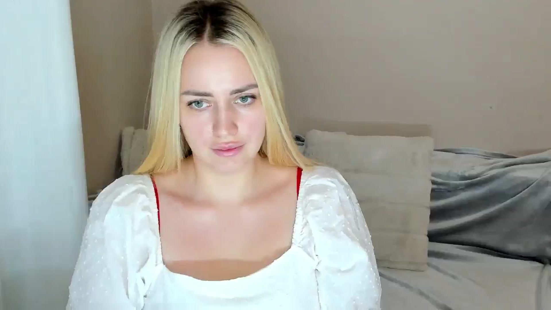 Gallery image thumbnail from Katy__Berry's myfreecams stream on, 02/23/2025, 17:24 image 18 of 20