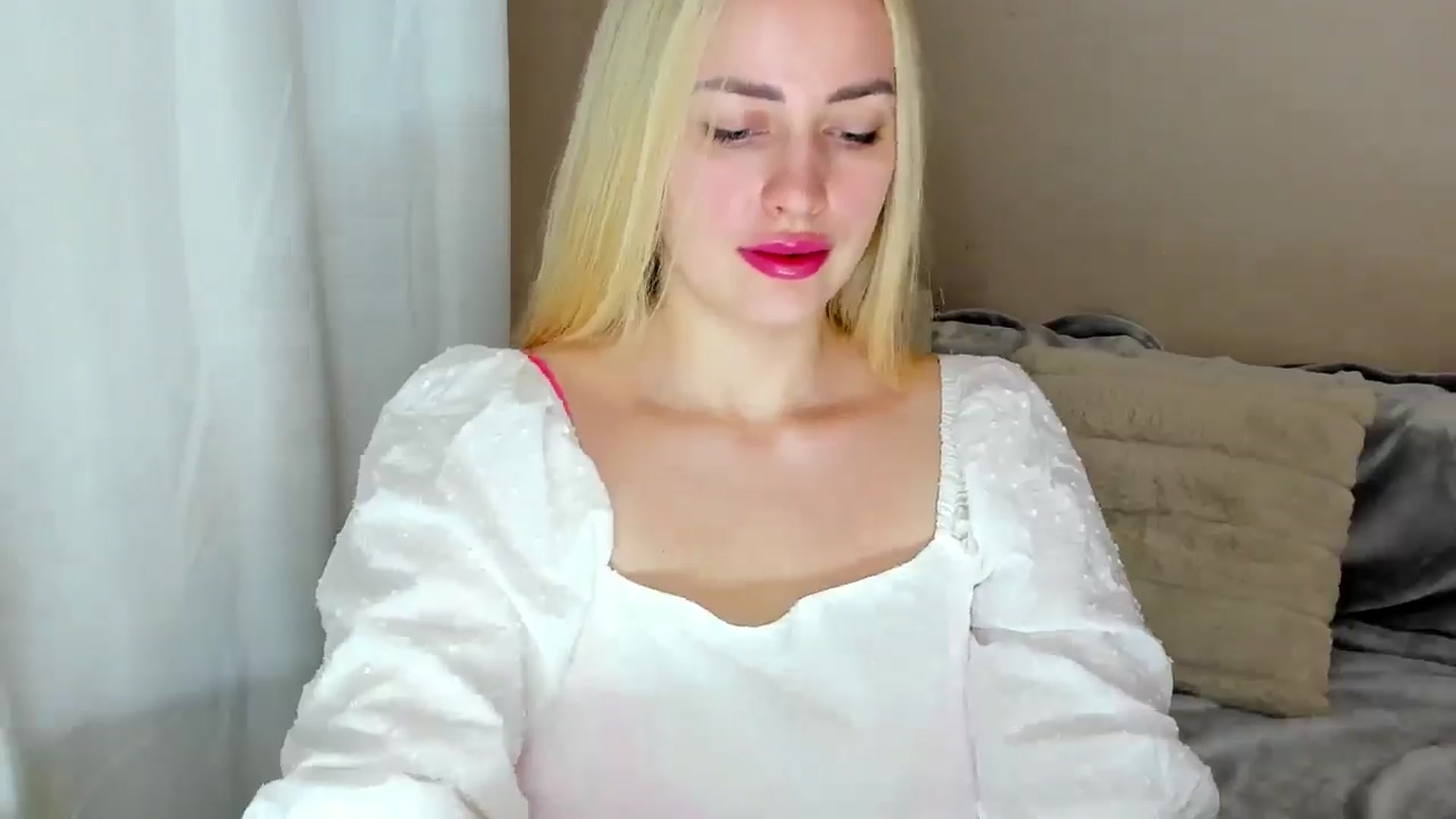 Gallery image thumbnail from Katy__Berry's myfreecams stream on, 03/02/2025, 15:50 image 18 of 20