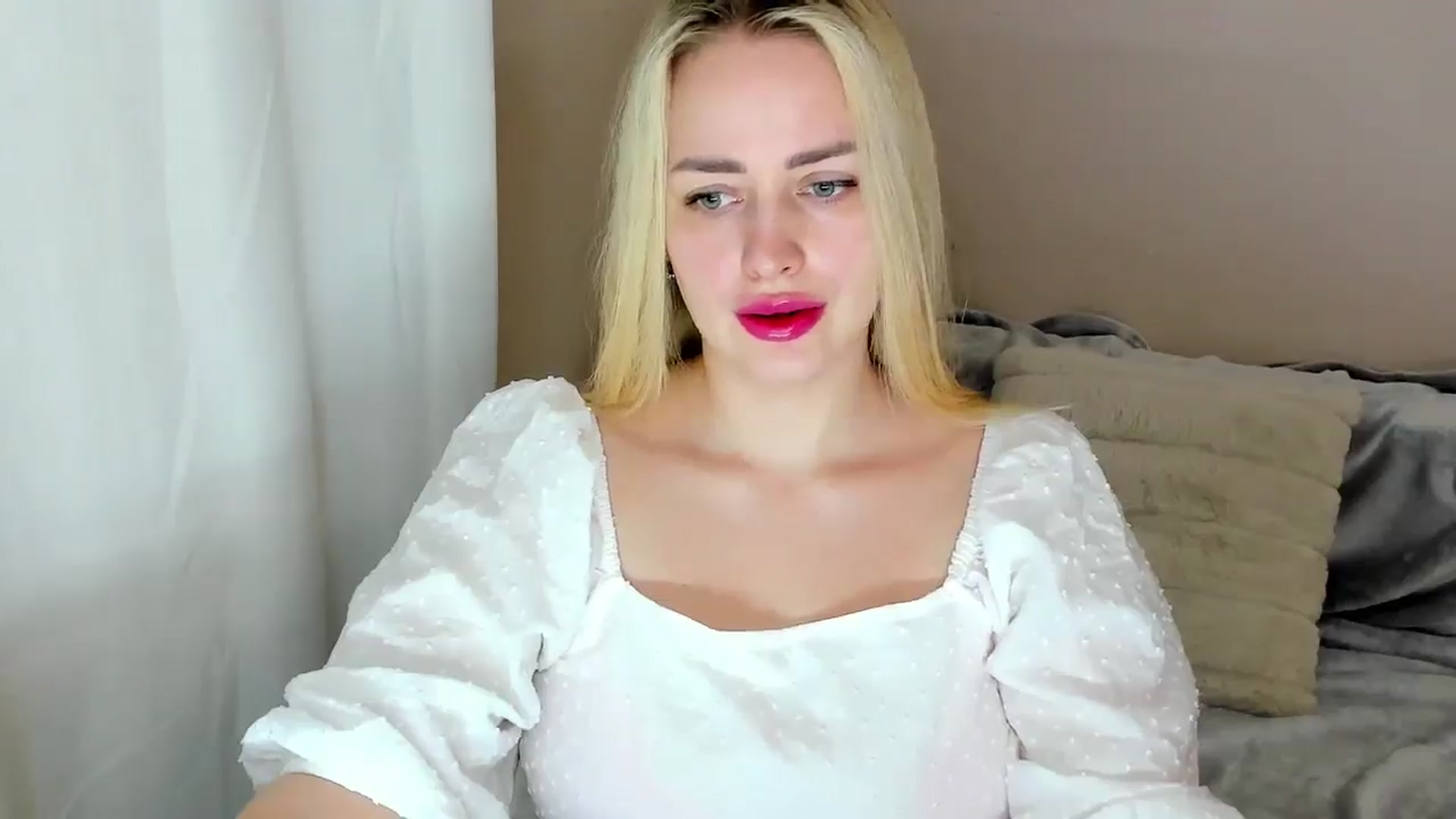 Gallery image thumbnail from Katy__Berry's myfreecams stream on, 03/02/2025, 15:50 image 7 of 20