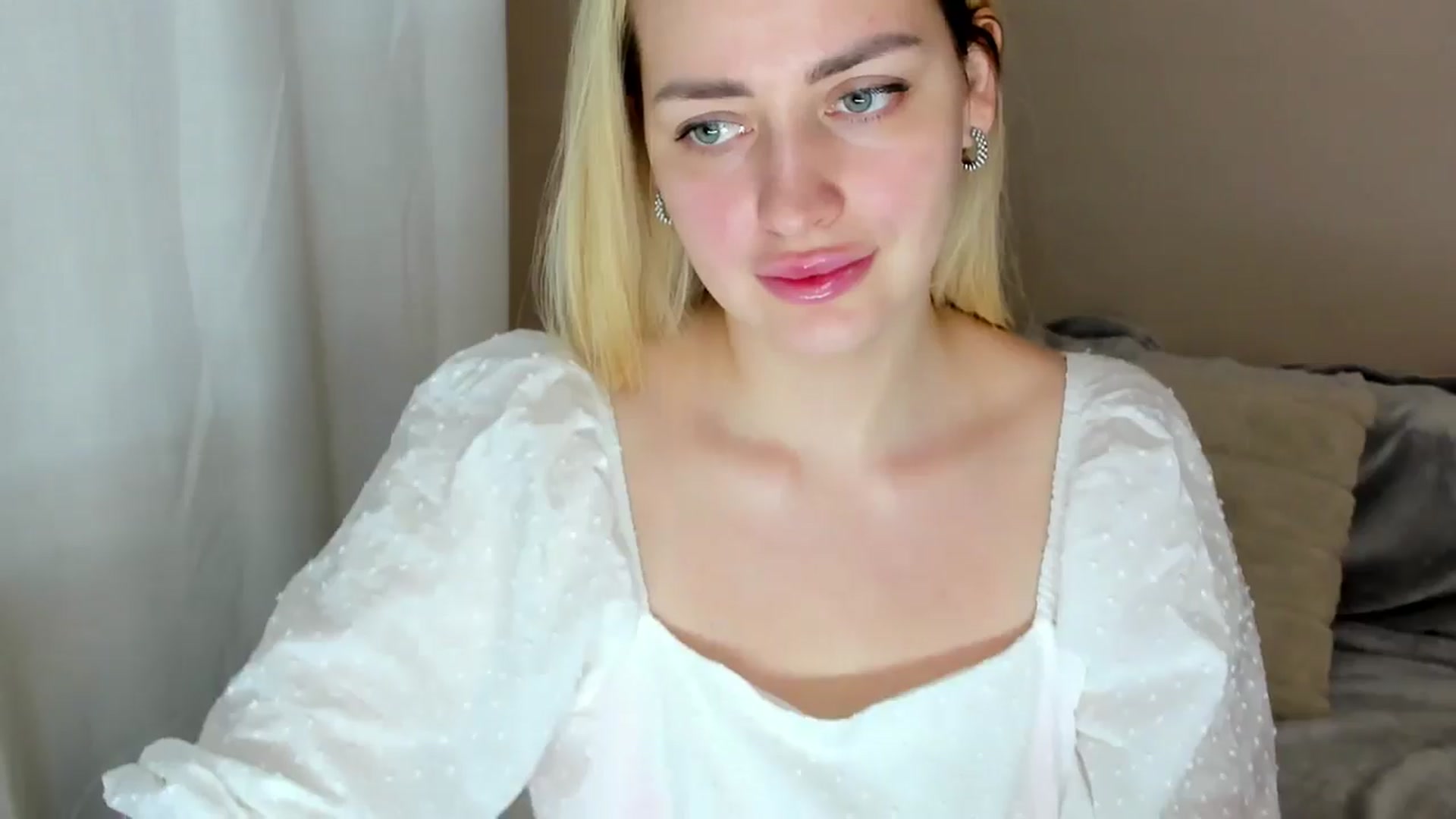 Gallery image thumbnail from Katy__Berry's myfreecams stream on, 03/02/2025, 16:16 image 18 of 20