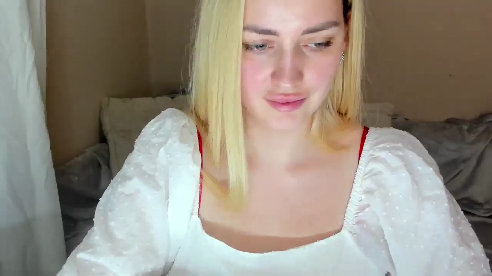 Gallery image thumbnail from Katy__Berry's myfreecams stream on, 03/16/2025, 16:53 image 8 of 20