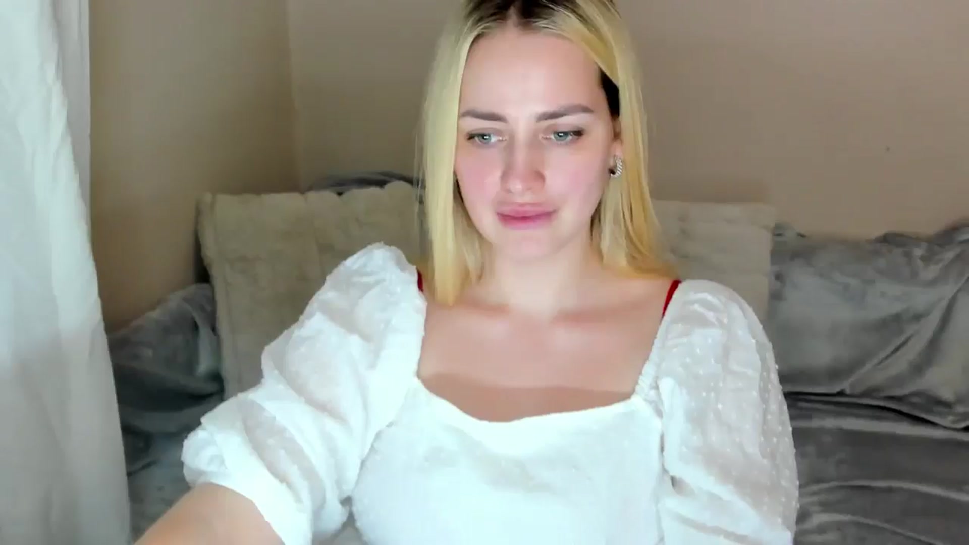 Gallery image thumbnail from Katy__Berry's myfreecams stream on, 03/16/2025, 16:53 image 15 of 20