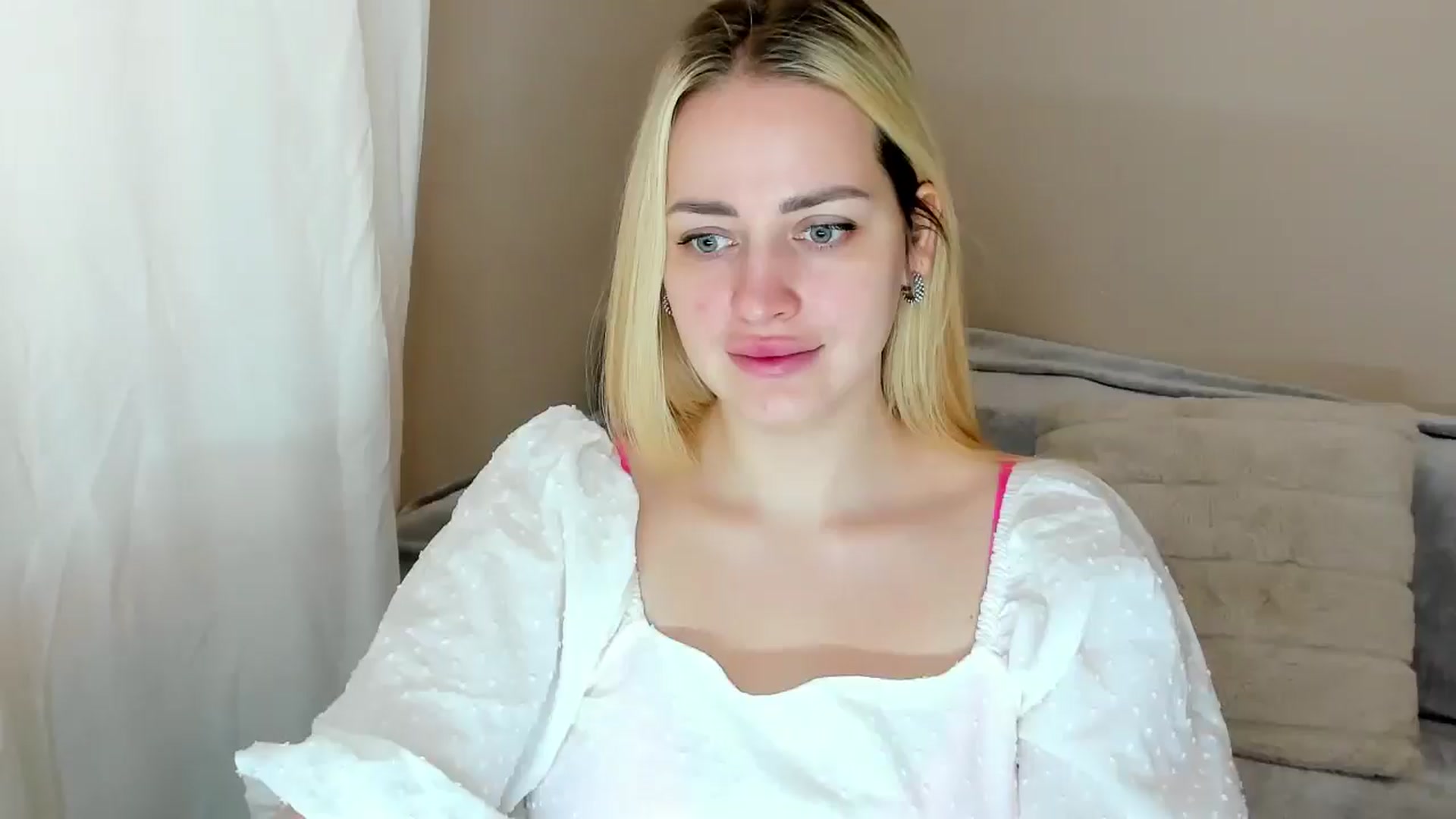 Gallery image thumbnail from Katy__Berry's myfreecams stream on, 03/18/2025, 08:48 image 8 of 20