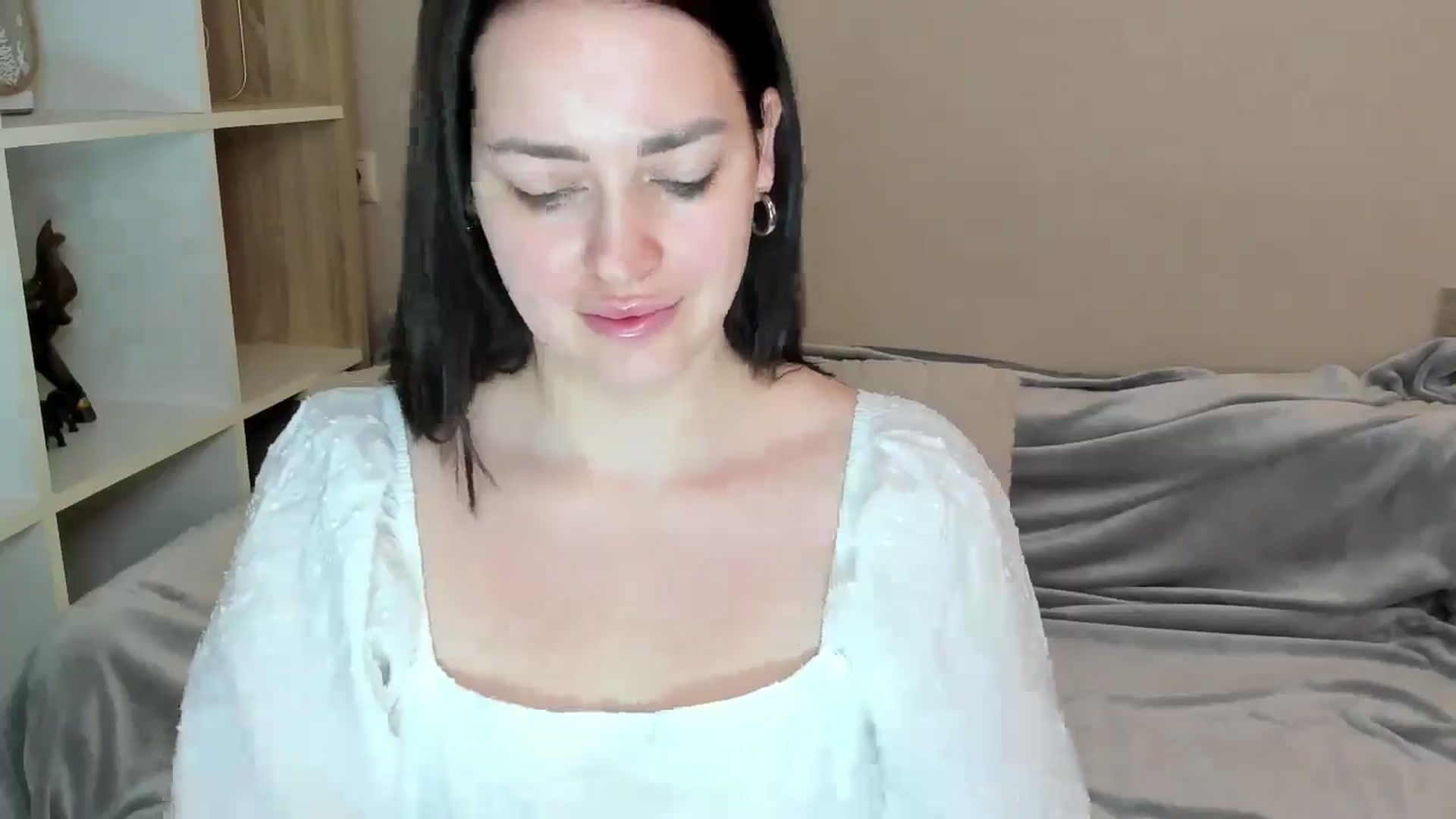 Gallery image thumbnail from Katy__Berry's myfreecams stream on, 05/31/2025, 13:05 image 10 of 20