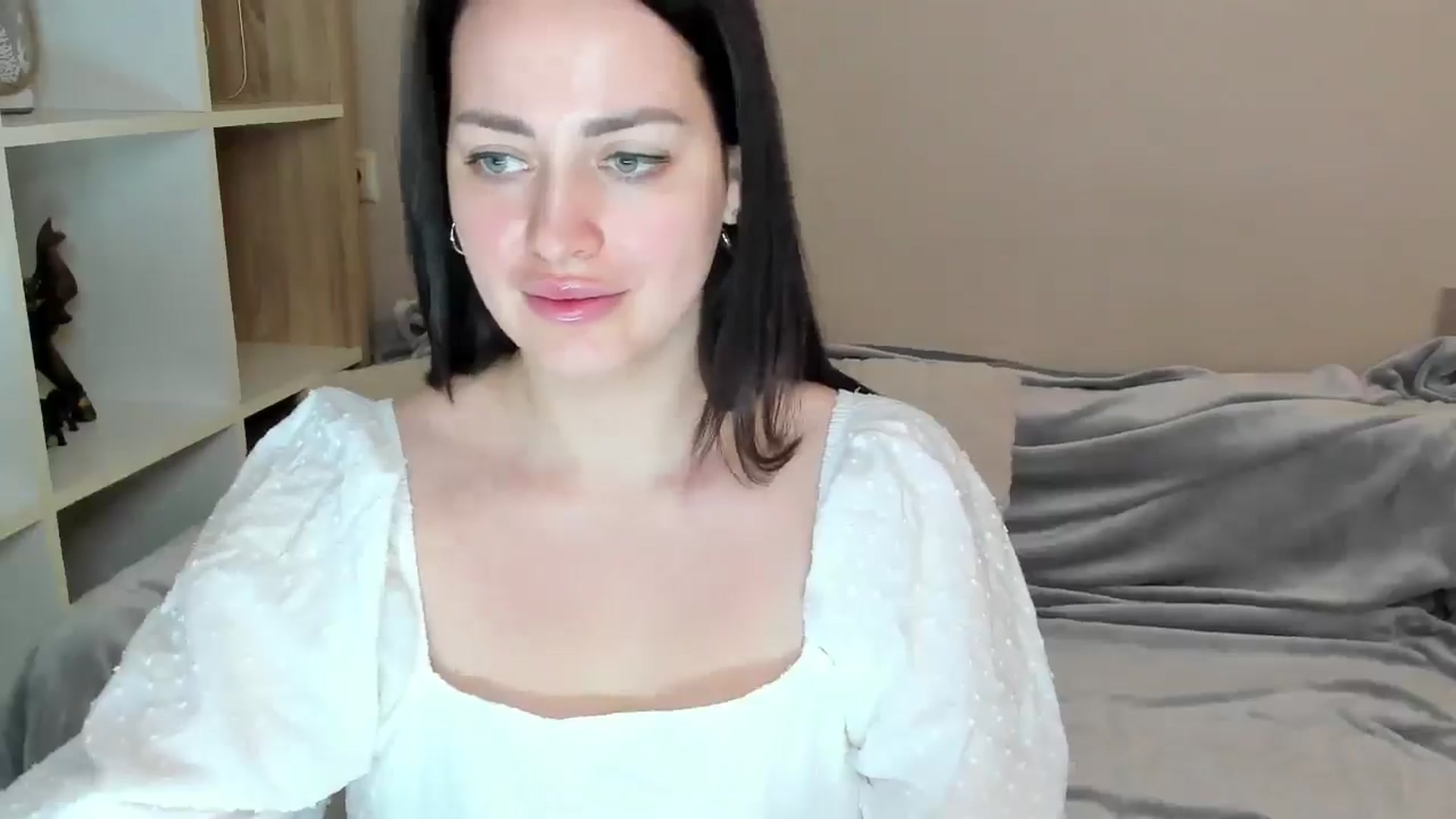 Gallery image thumbnail from Katy__Berry's myfreecams stream on, 05/31/2025, 13:05 image 5 of 20