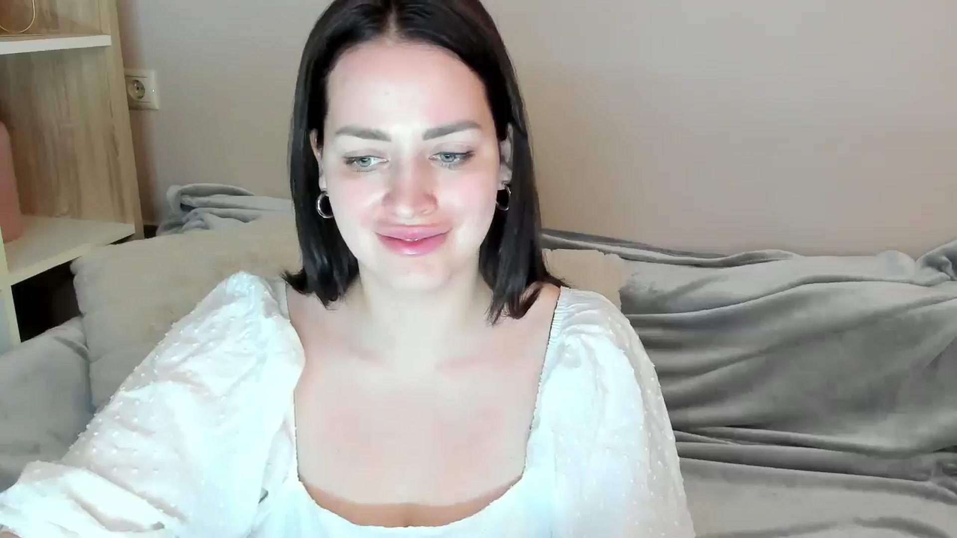 Gallery image thumbnail from Katy__Berry's myfreecams stream on, 05/31/2025, 13:26 image 3 of 20