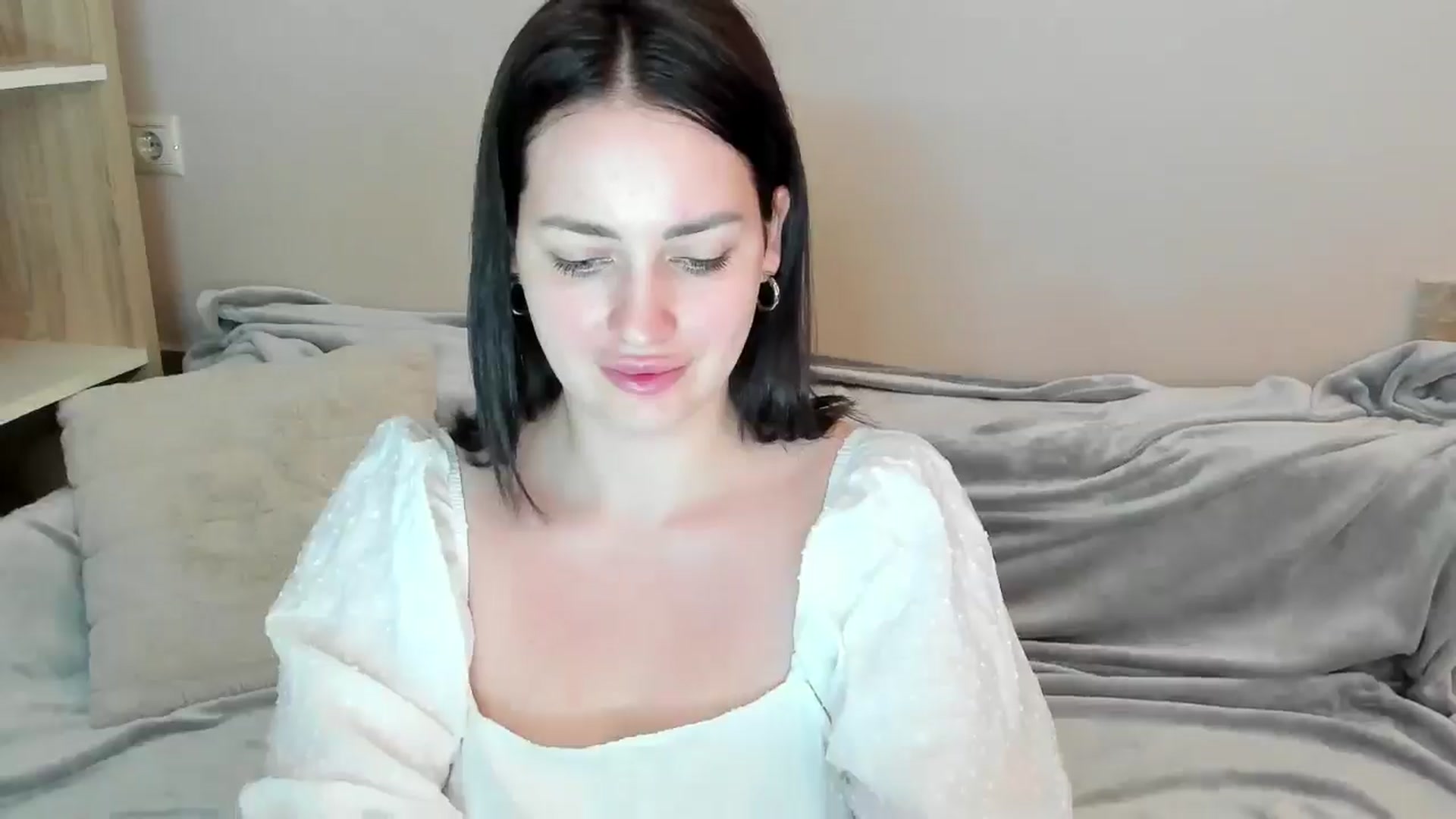 Gallery image thumbnail from Katy__Berry's myfreecams stream on, 05/31/2025, 14:23 image 12 of 20