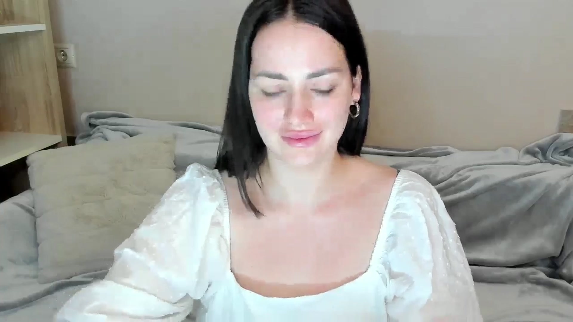 Gallery image thumbnail from Katy__Berry's myfreecams stream on, 05/31/2025, 16:00 image 10 of 20