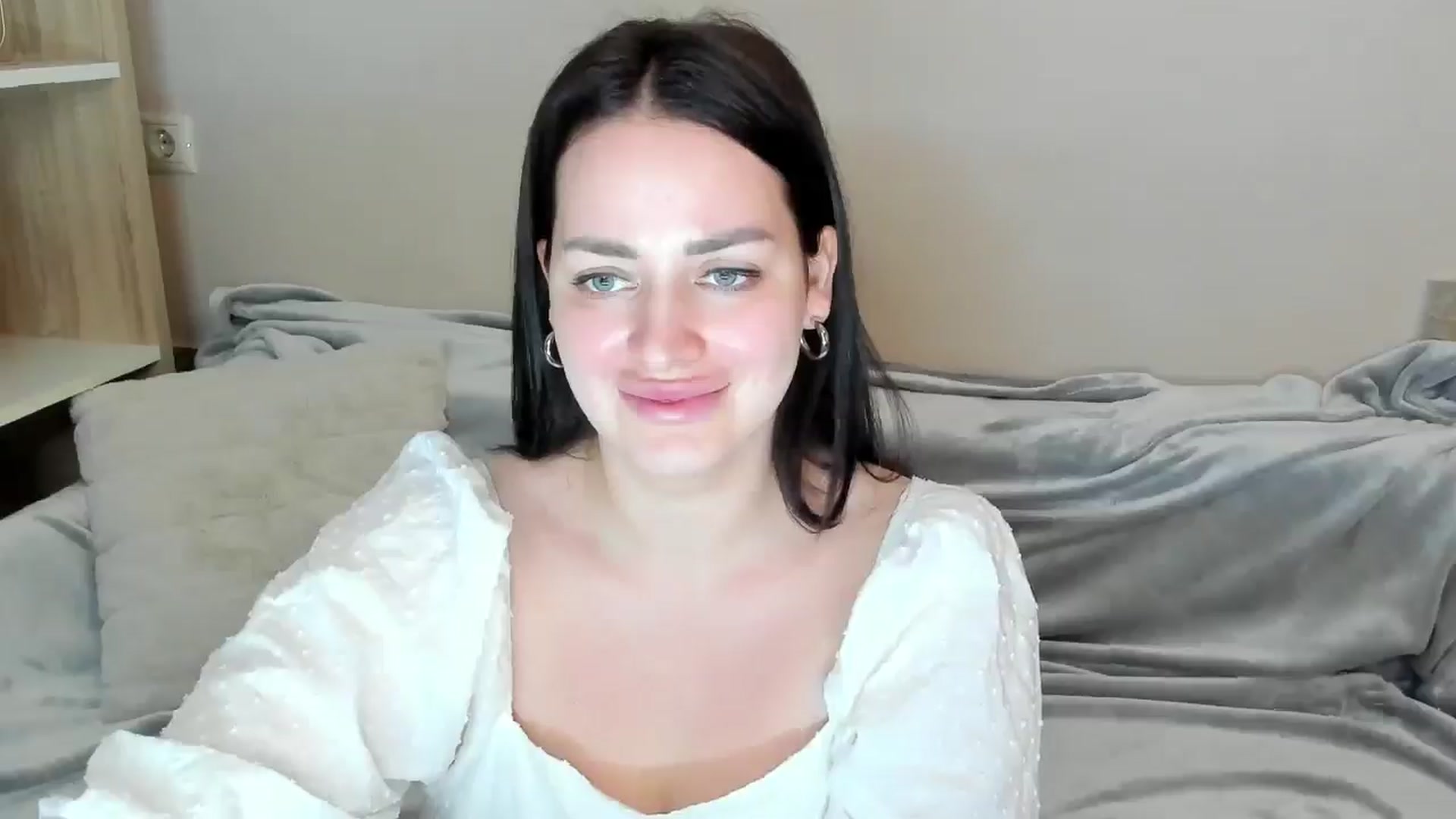 Gallery image thumbnail from Katy__Berry's myfreecams stream on, 05/31/2025, 16:00 image 4 of 20