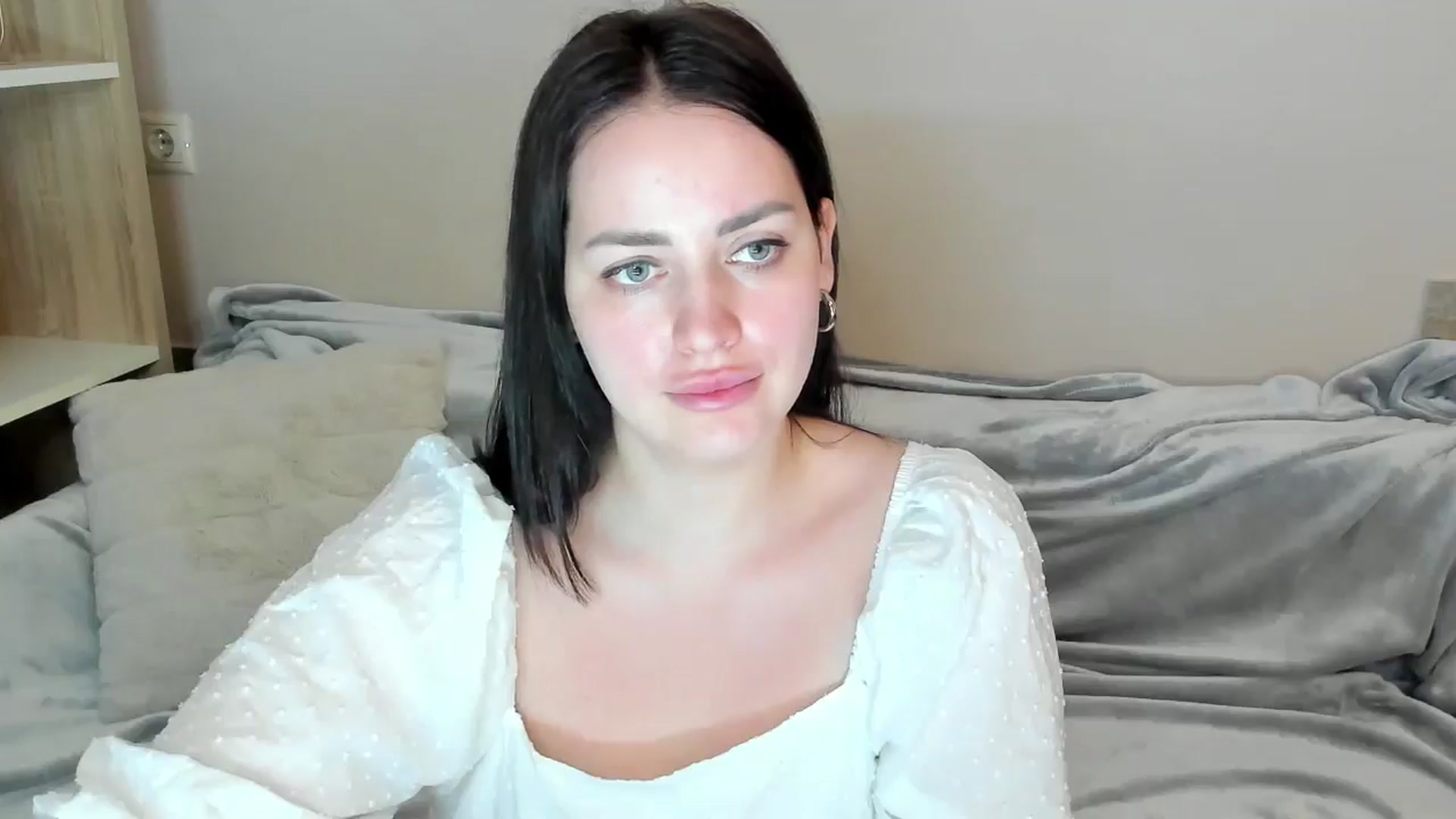 Gallery image thumbnail from Katy__Berry's myfreecams stream on, 05/31/2025, 16:00 image 2 of 20