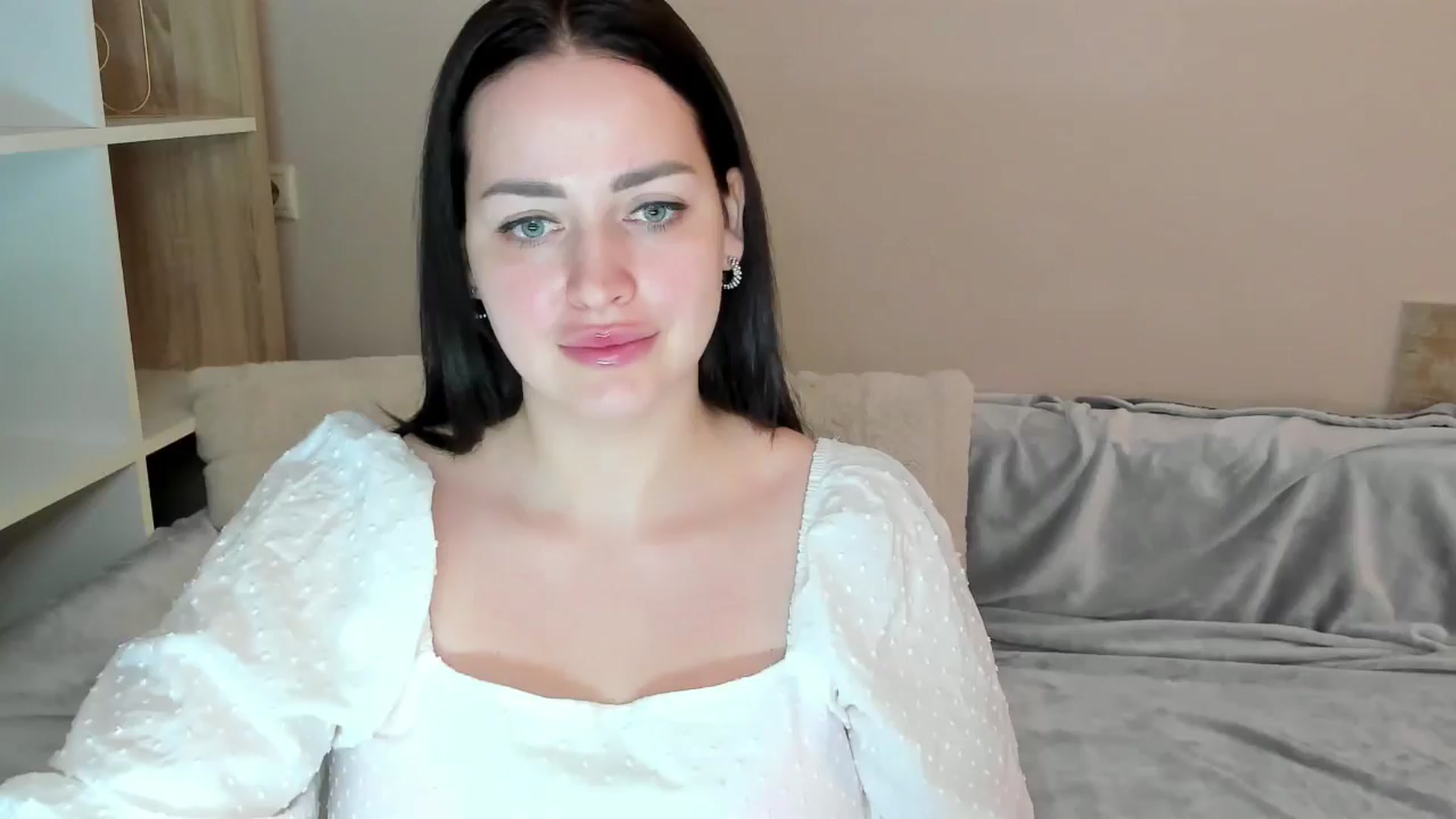 Gallery image thumbnail from Katy__Berry's myfreecams stream on, 06/01/2025, 13:24 image 4 of 20